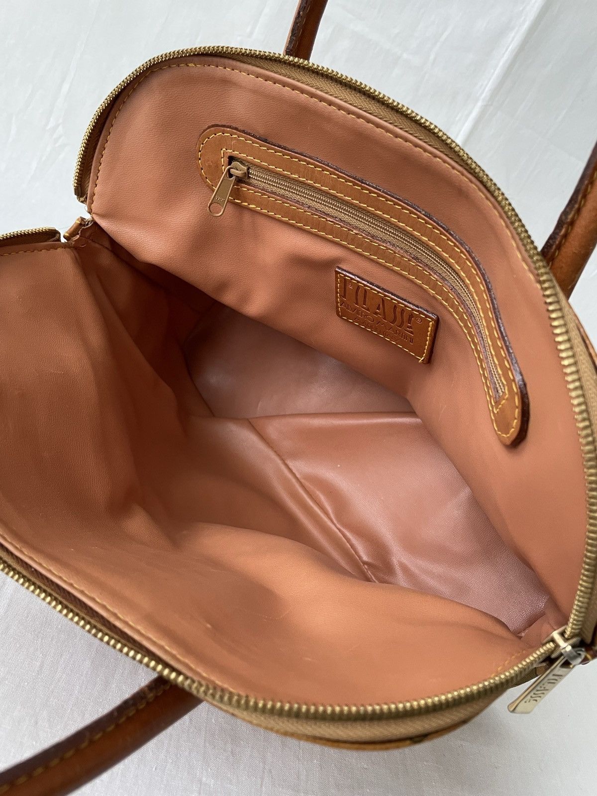 Alviero Martini Vintage Alviero Martini Alma Handbag Size ONE SIZE - 19 Thumbnail