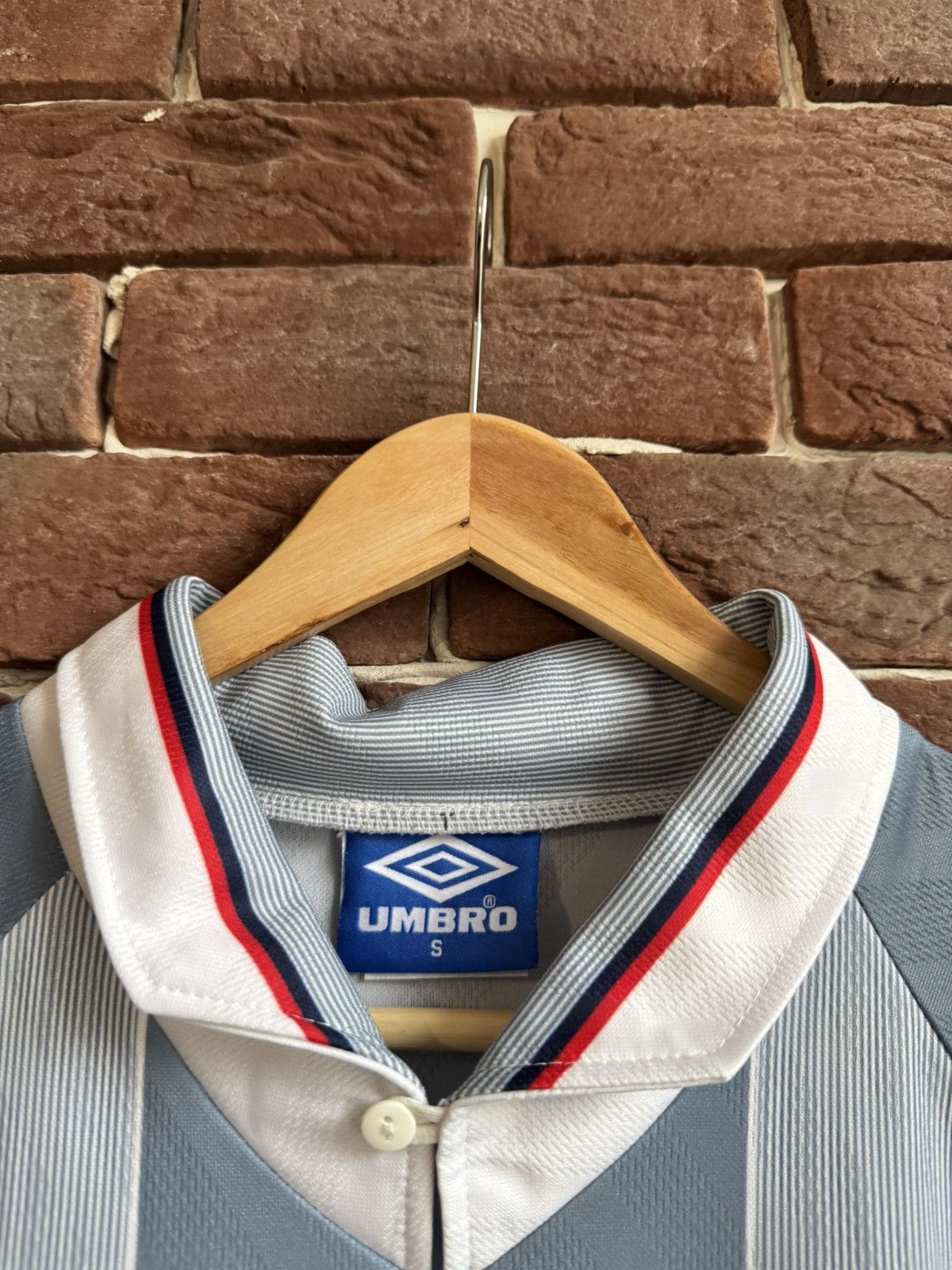 Umbro Rare Vintage 90s England #8 Gascoigne Umbro Football Jersey Size US S / EU 44-46 / 1 - 5 Thumbnail