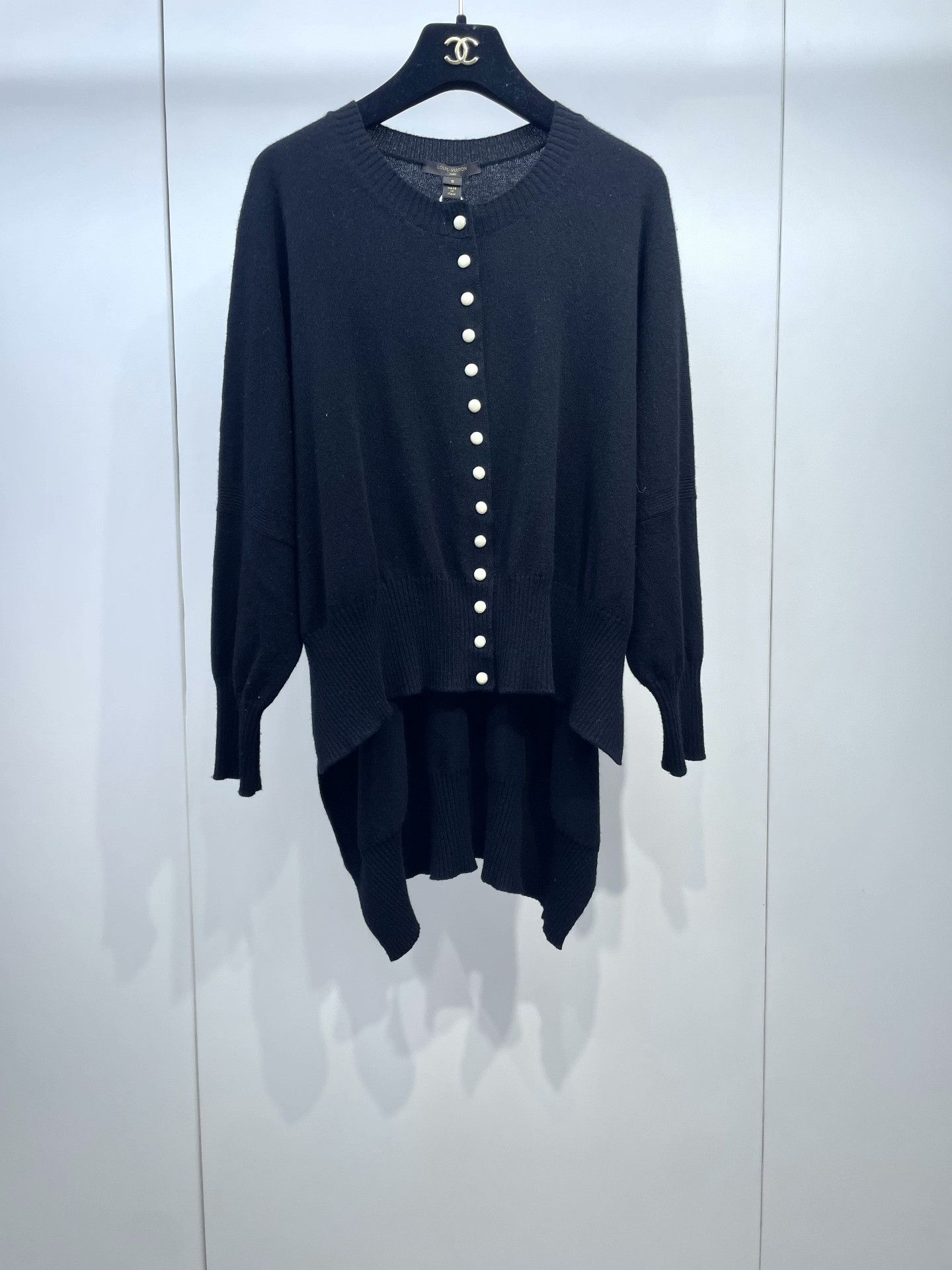 Louis Vuitton LV Black Short Front Long Back Cardigan Size S / US 4 / IT 40 - 1 Thumbnail
