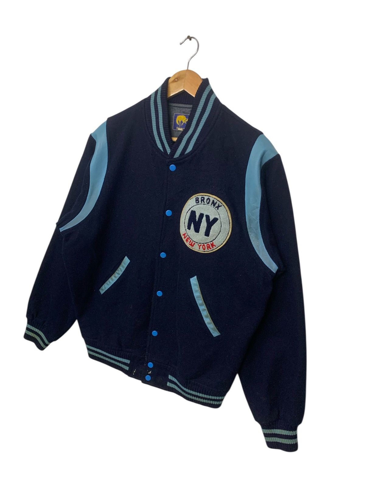 Leather × Vintage Vintage 90's Bronco New York Varsity Jacket Size US L / EU 52-54 / 3 - 2 Thumbnail