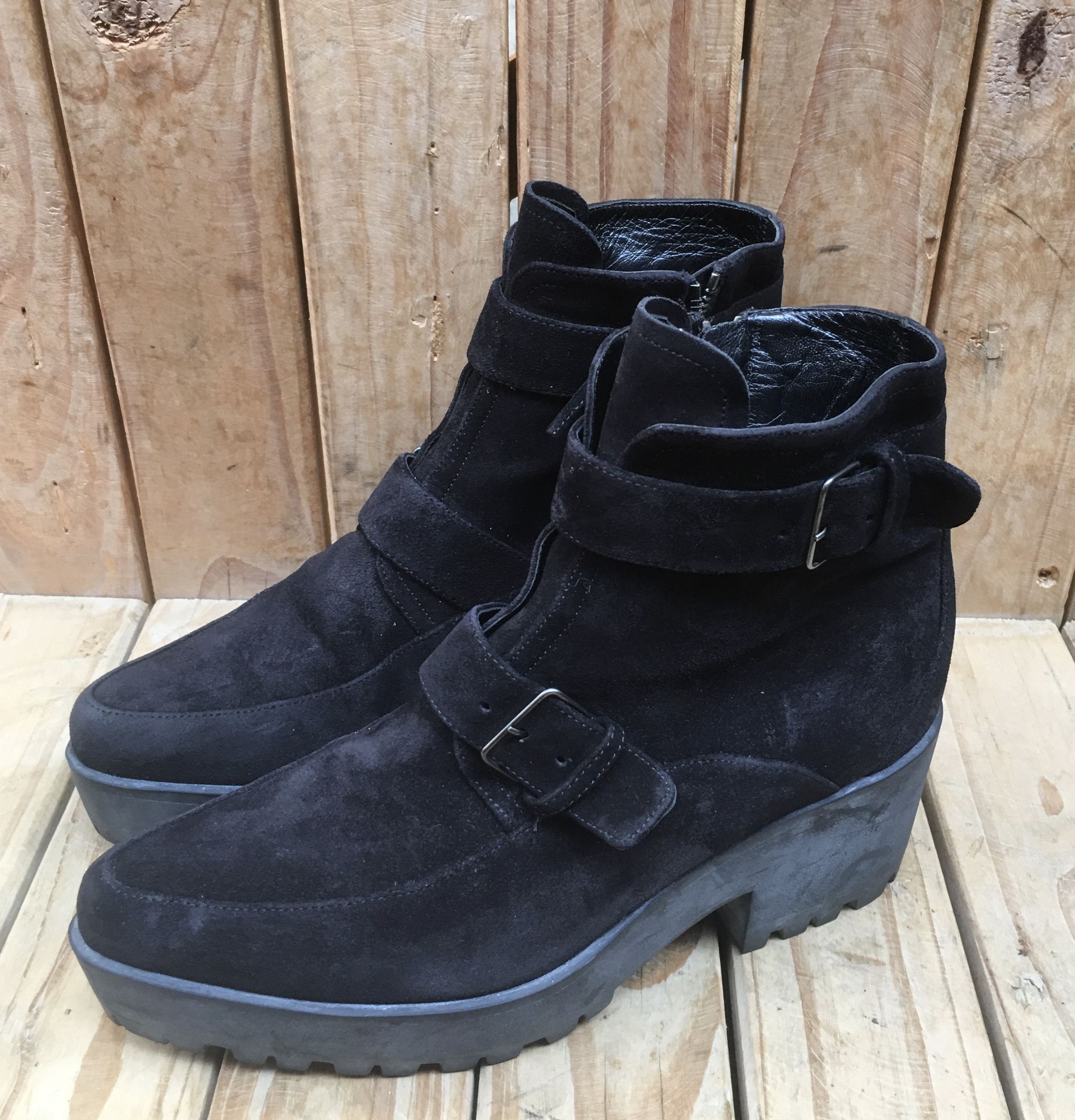 Miu Miu Miu miu heeled suede buckled boots Size US 7 / IT 37 - 6 Thumbnail