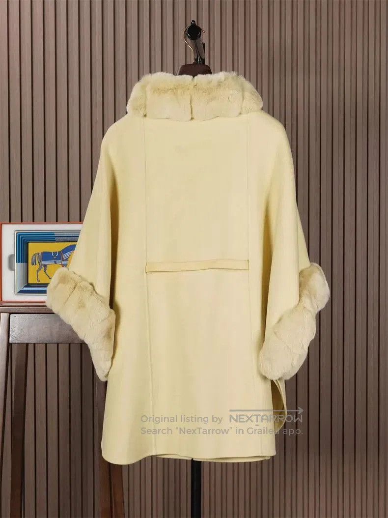 Loro Piana Loro Piana Salzburg Yellow Fur Trimmed Cape. Size US L / EU 52-54 / 3 - 1 Thumbnail
