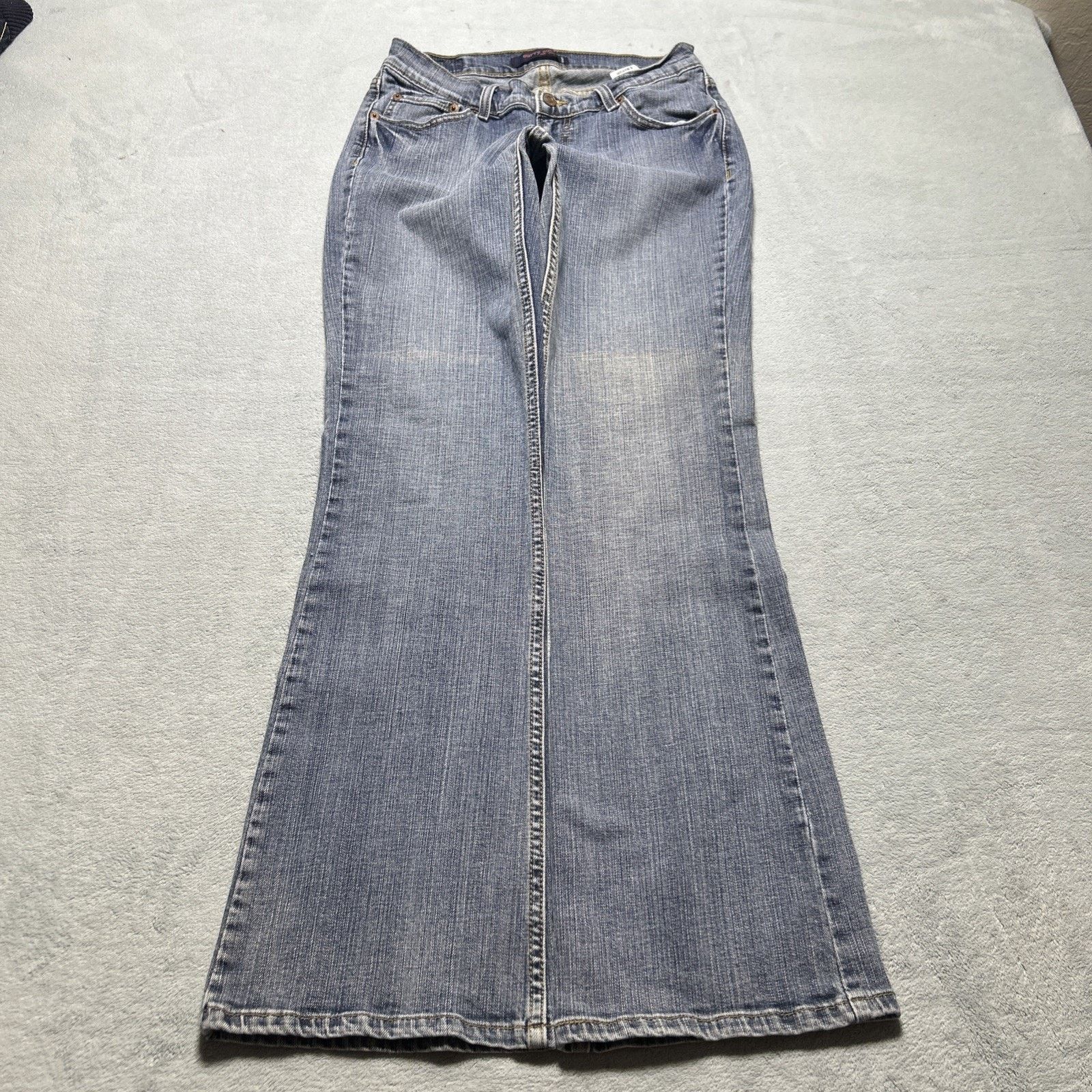 Levi's Levis 528 Beyond Baggy Jeans Women 9 Med 30x31 Bootcut Size 30" / US 8 / IT 44 - 2 Thumbnail
