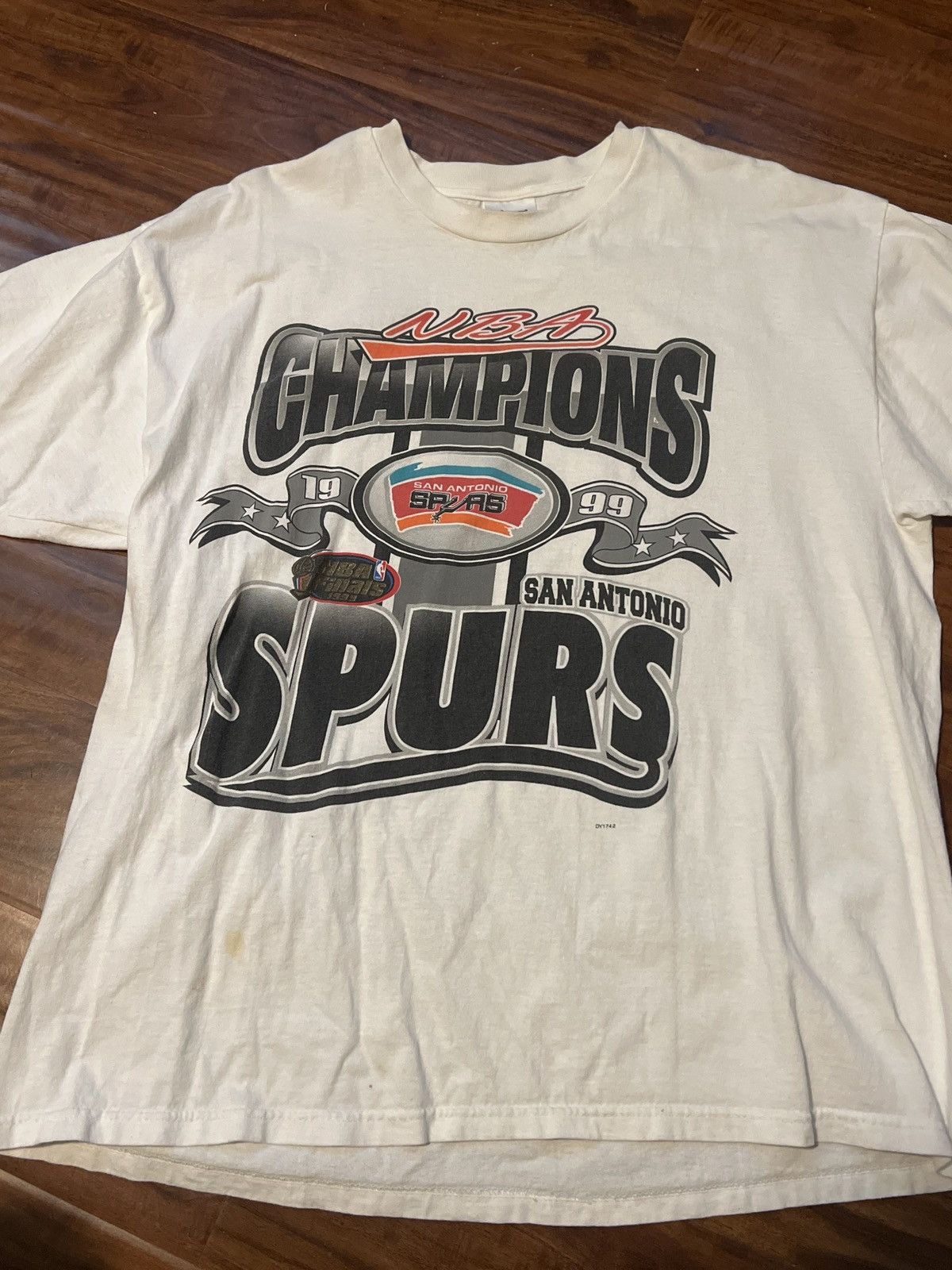 NBA × Vintage San Antonio Spurs Championship Tee Size US XL / EU 56 / 4 - 1 Thumbnail