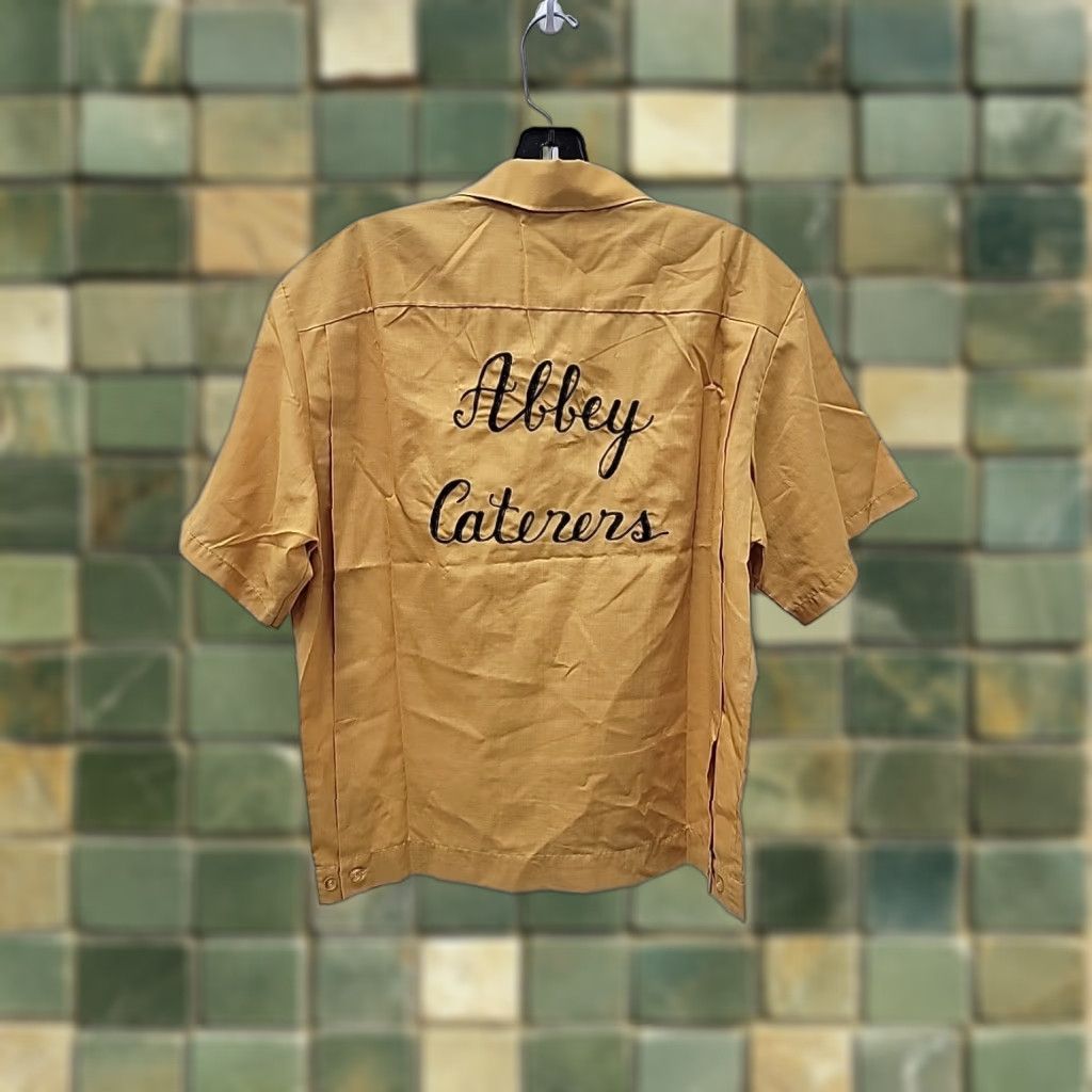 Vintage VINTAGE Hilton Button Front Shirt Mens M 1960s Yellow Cotton Blend Short Sleeve Art Deco 60s Fashion Distressed Size ONE SIZE - 1 Thumbnail