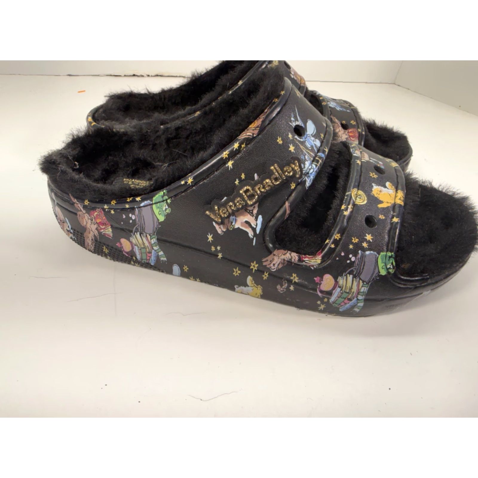 Crocs VINTAGE Crocs Vera Bradley Harry Potter Sandals Womens 6 Black Fur Lined Wizarding World Cozzzzy Classic Slides Mens? Womens Size US 6 / IT 36 - 7 Thumbnail