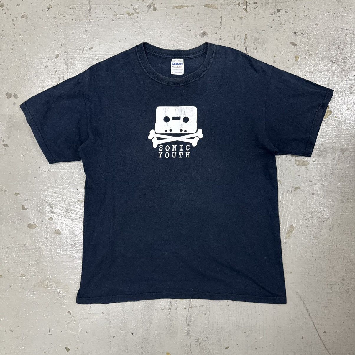 Band Tees Vintage 00’s Sonic Youth Cassette Skull T-Shirt Size US M / EU 48-50 / 2 - 1 Thumbnail