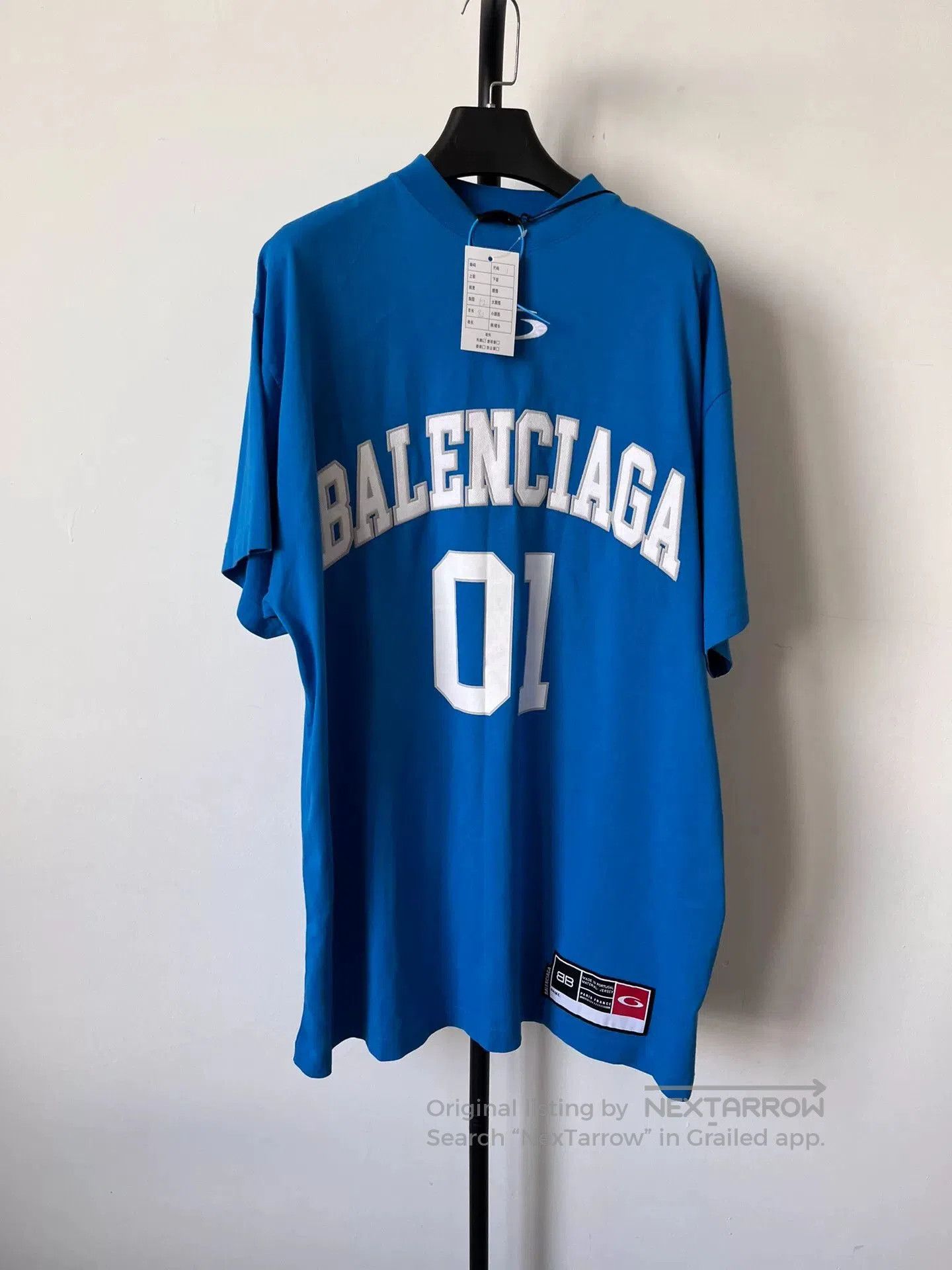 Balenciaga Balenciaga Basketball Series Letter Print T-Shirt. Size US S / EU 44-46 / 1 - 1 Thumbnail