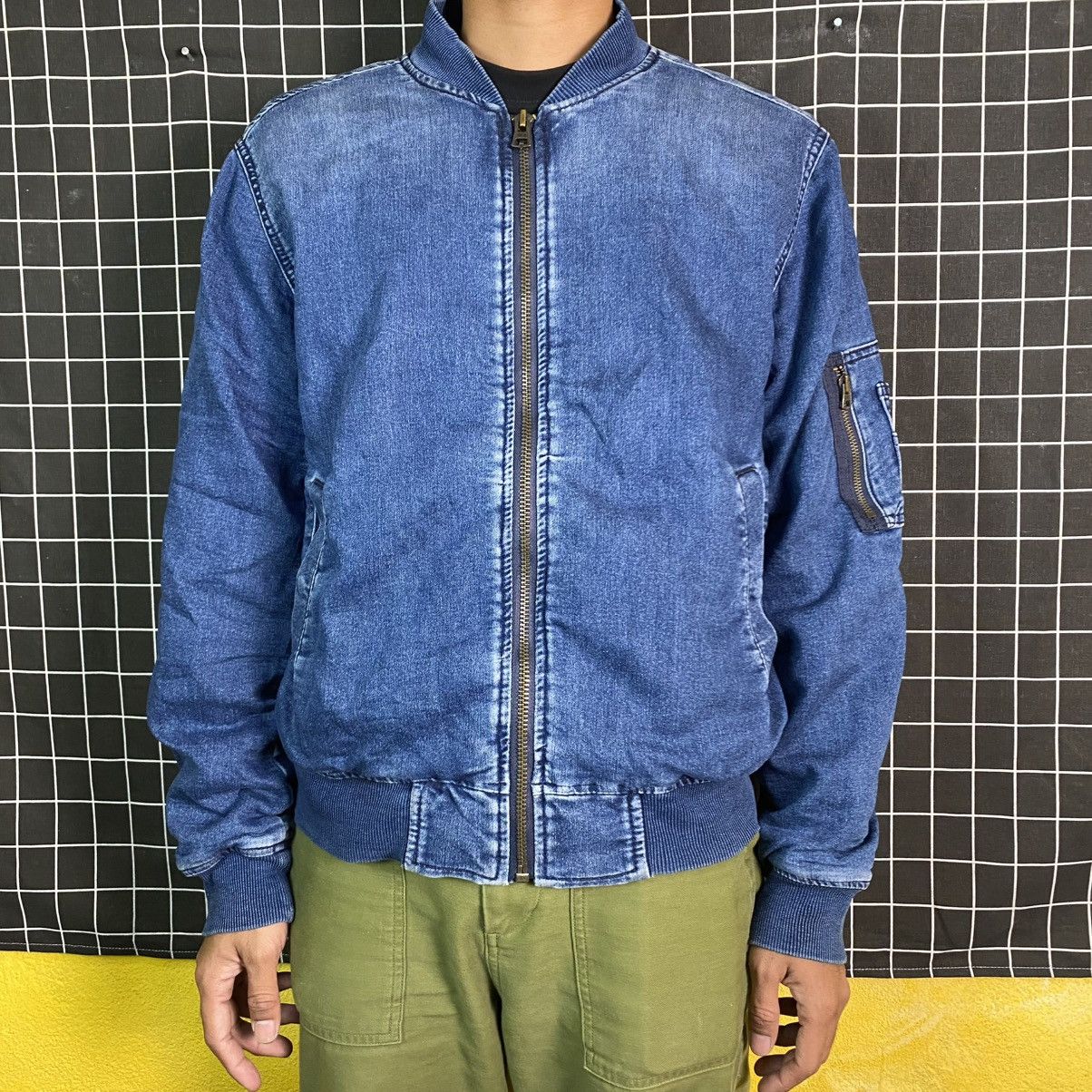 Gap GAP 1969 PRODUCT RED DENIM MA-1 OVERSIZED BOMBER JACKET Size US S / EU 44-46 / 1 - 2 Thumbnail