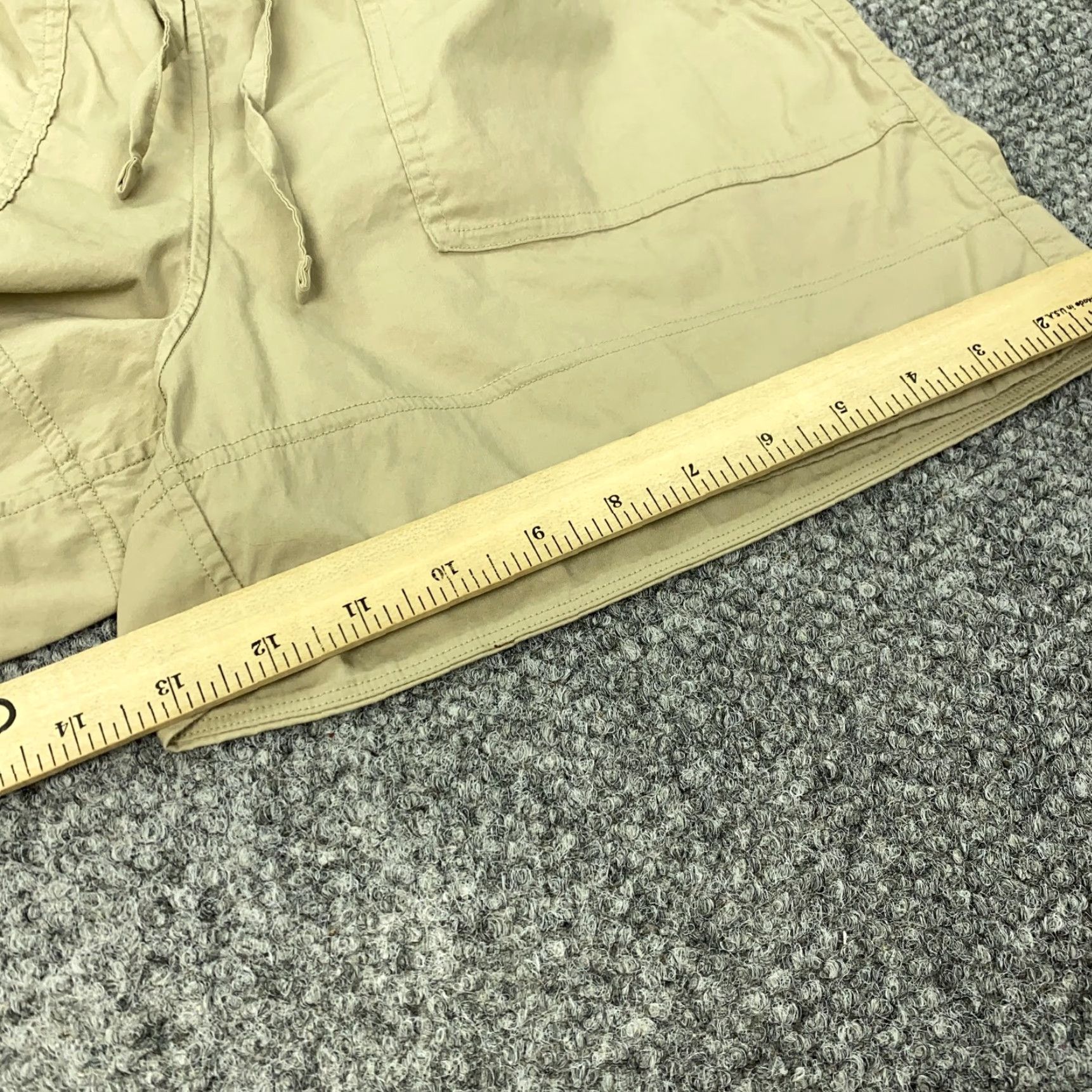 Lululemon Lululemon Shorts Small Womens Beige Drawstring Elastic Waist Cotton Blend Casual Size 28" / US 6 / IT 42 - 4 Thumbnail