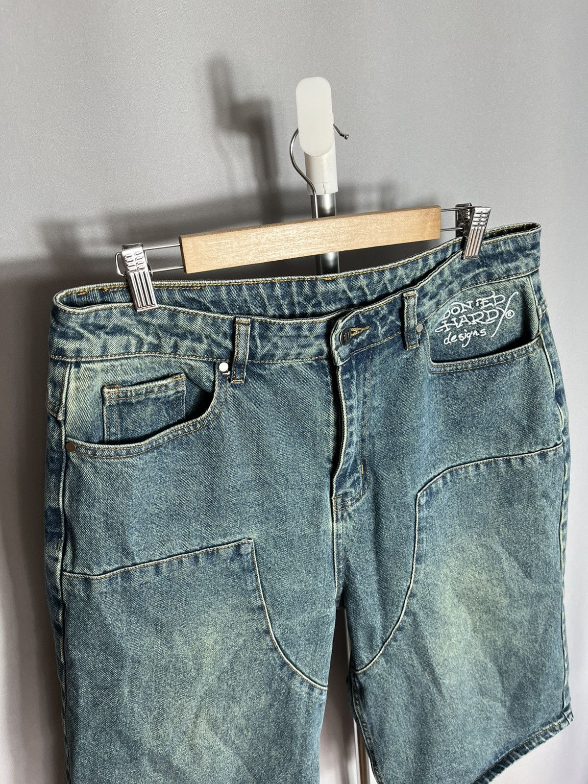 Ed Hardy Ed Hardy x Urban Outfitters shorts denim 1971 mens jeans Size US 32 / EU 48 - 6 Thumbnail
