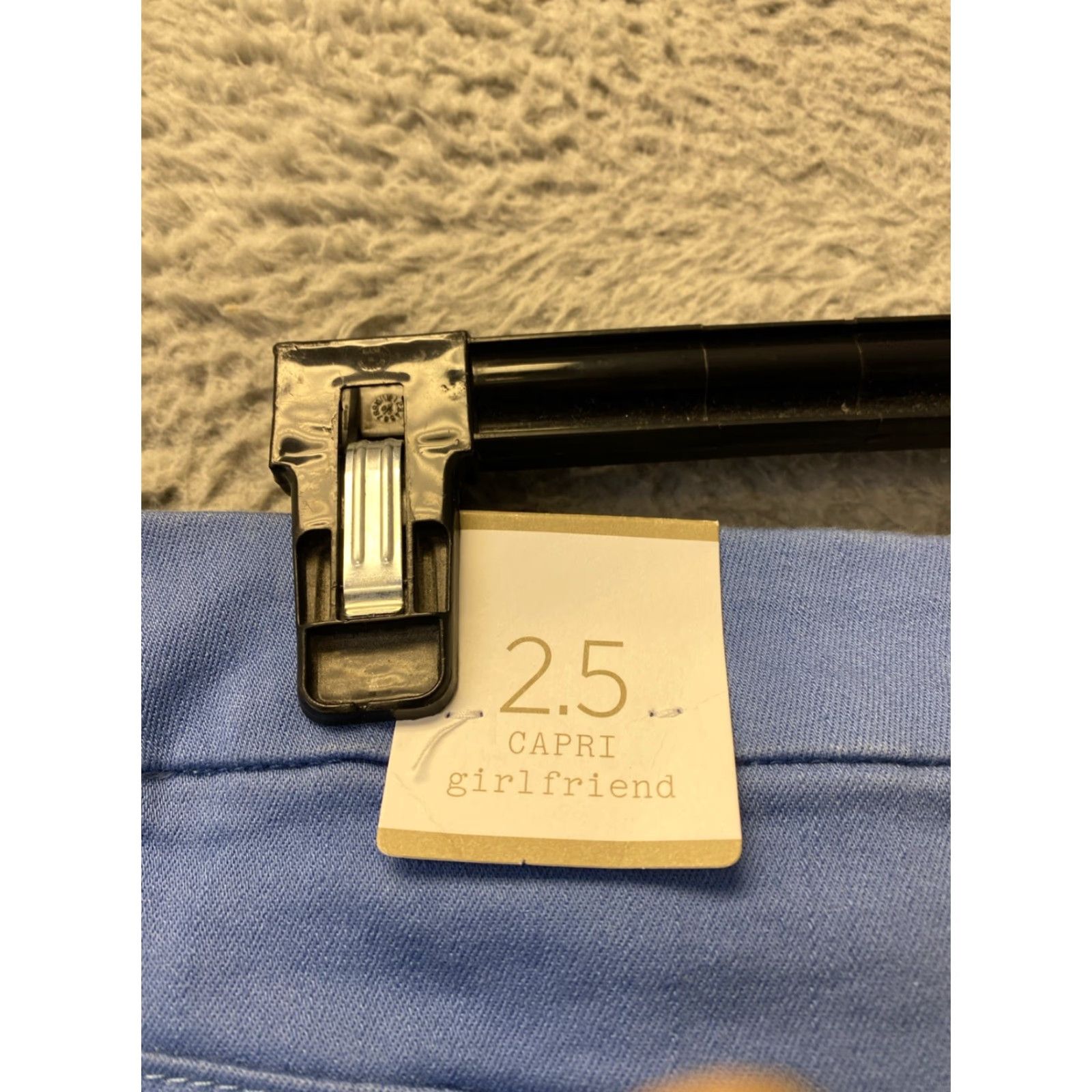 Vintage Chico's Capri Jeans Women’s 36x22 Capri Denim Blue Capris Flat Front Mid Rise Straight Pull On NWT / 0426 Size 25" / US 0 / IT 36 - 7 Thumbnail