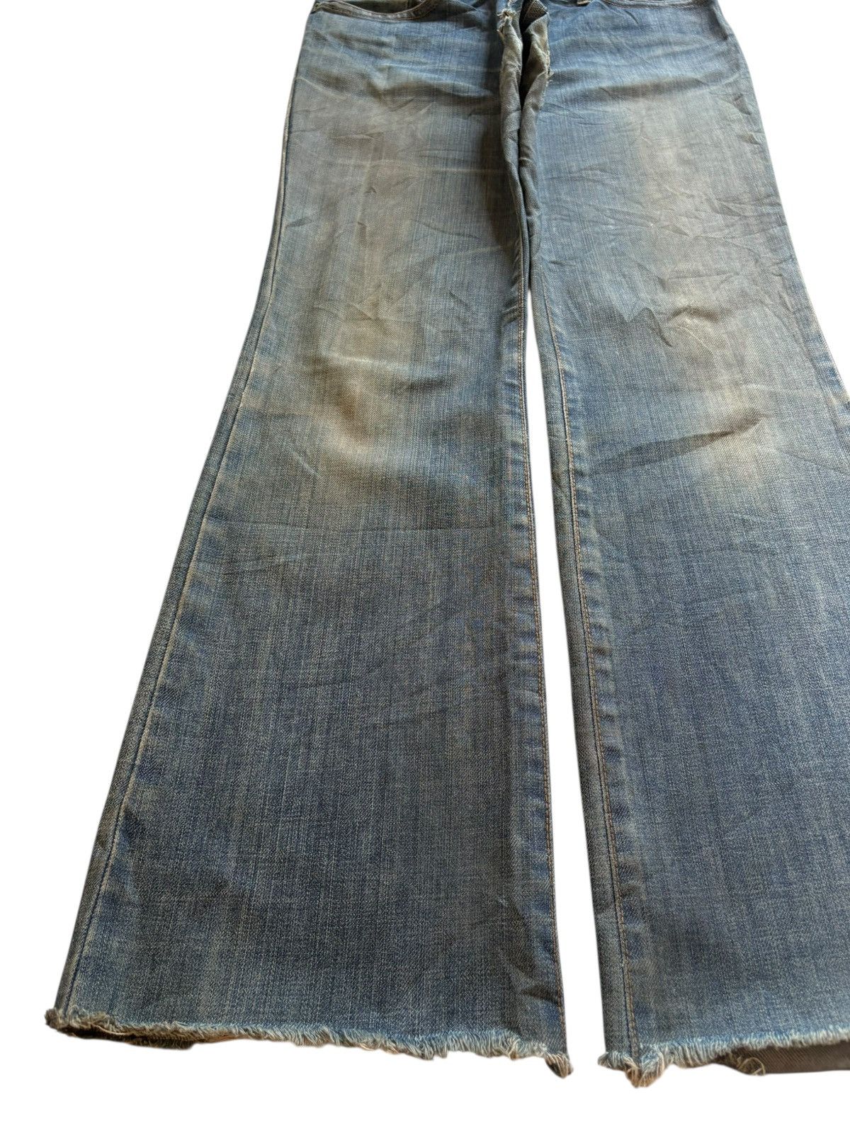Uniqlo Vintage Uniqlo Rusty Mud Wash Distressed Flare Jeans Size US 28 / EU 44 - 7 Thumbnail