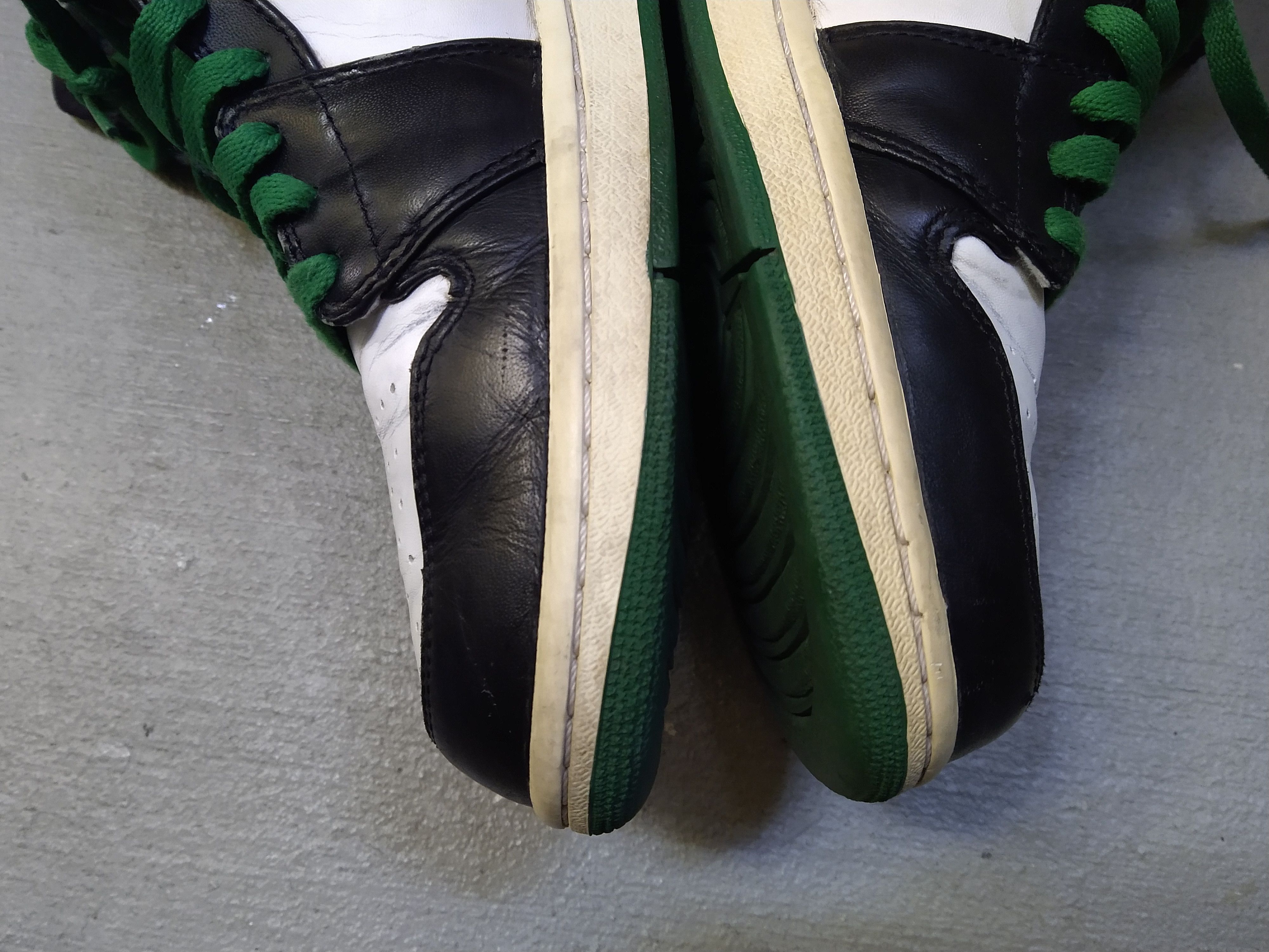 Jordan Brand Nike Air Jordan 1 Retro High Boston Celtics 10 332550-101 Size US 10 / EU 43 - 10 Thumbnail