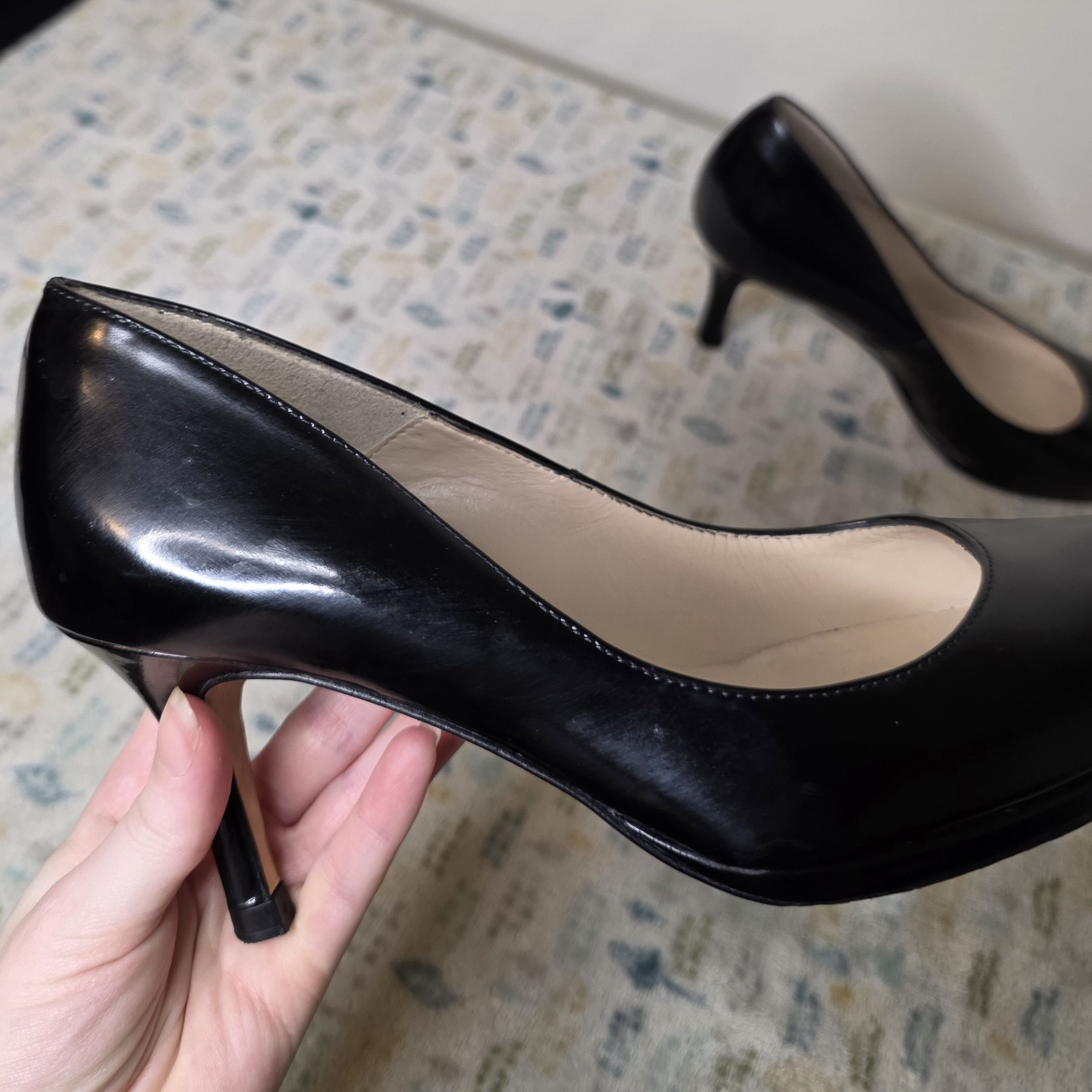 LK Bennett L.K. Bennett Black Leather Pump Heels Size US 5 / IT 35 - 2 Thumbnail