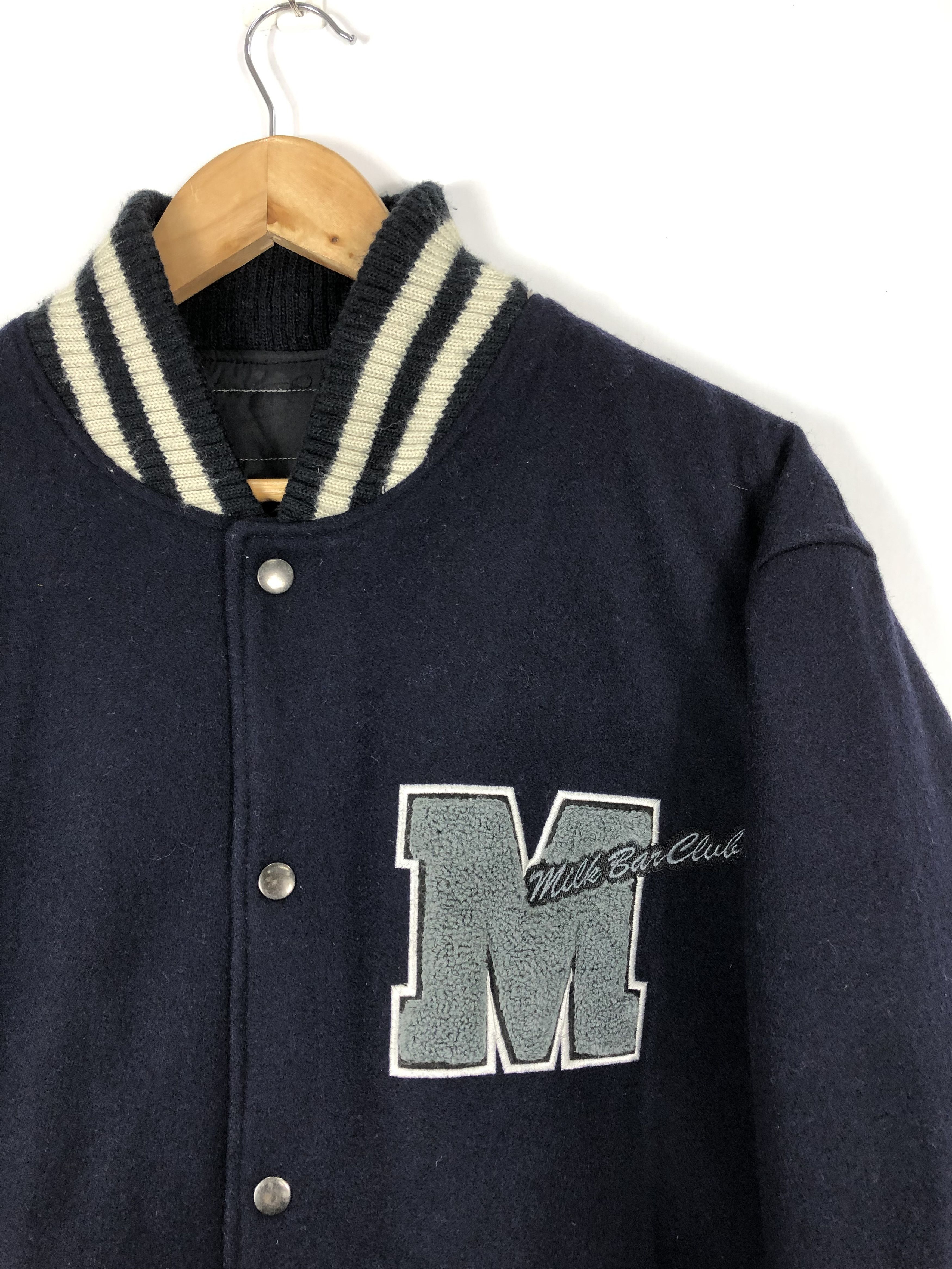 Japanese Brand Vintage Varsity Jacket M Logo V0181 Size US L / EU 52-54 / 3 - 8 Thumbnail