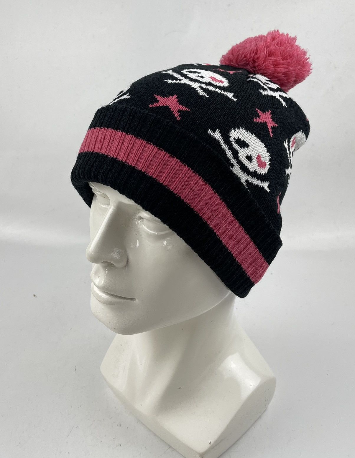 Japanese Brand multiple skulls beanie hat tc44 Size ONE SIZE - 1 Thumbnail