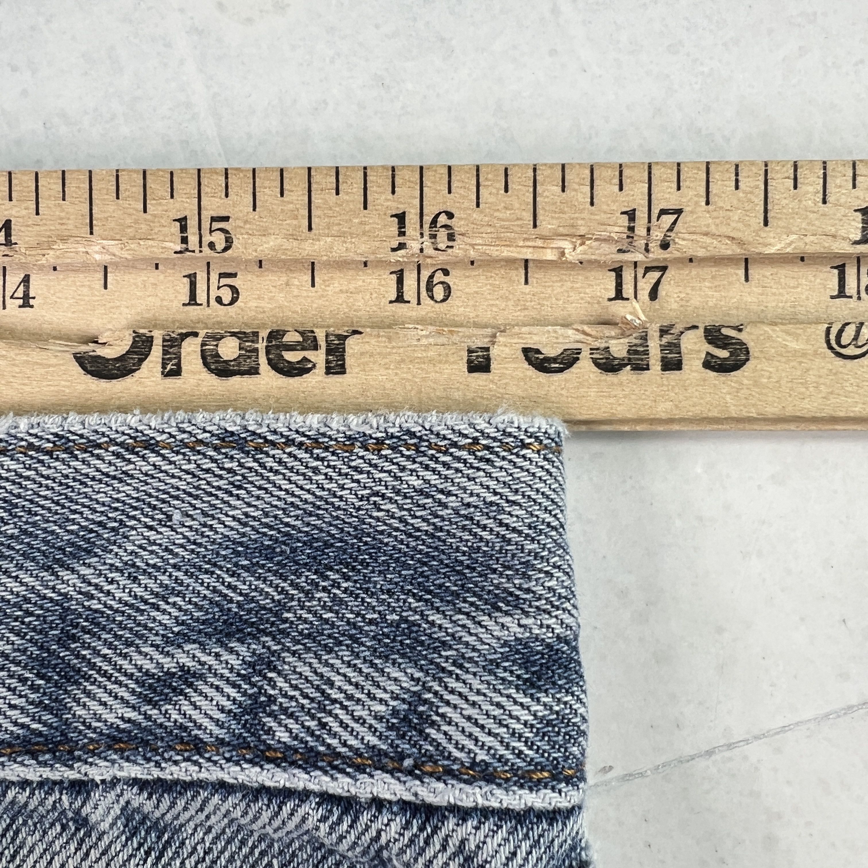 Levi's Y2K Levi's Jeans 560 Comfort Loose Fit Tapered Blue Denim Size US 33 - 25 Thumbnail