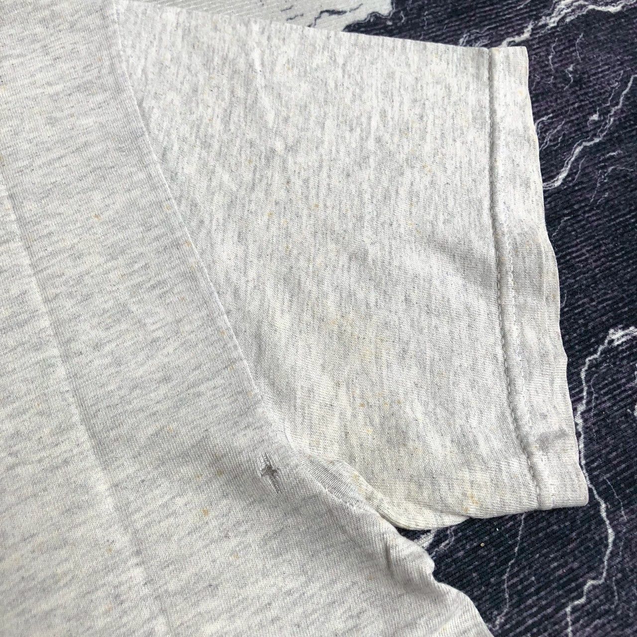 Grateful Dead Vintage Grateful Dead Dancing Skeletons Tee 2005 Size US M / EU 48-50 / 2 - 7 Thumbnail