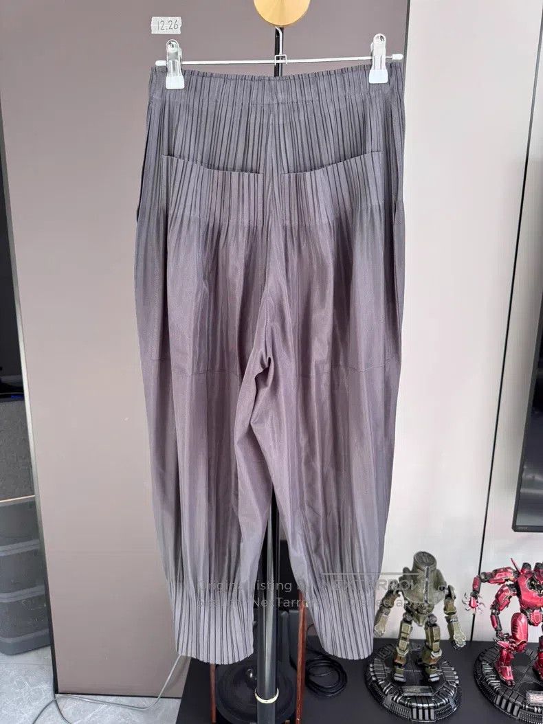 Issey Miyake Issey Miyake Puff Pants Size 25" / US 0 / IT 36 - 2 Thumbnail