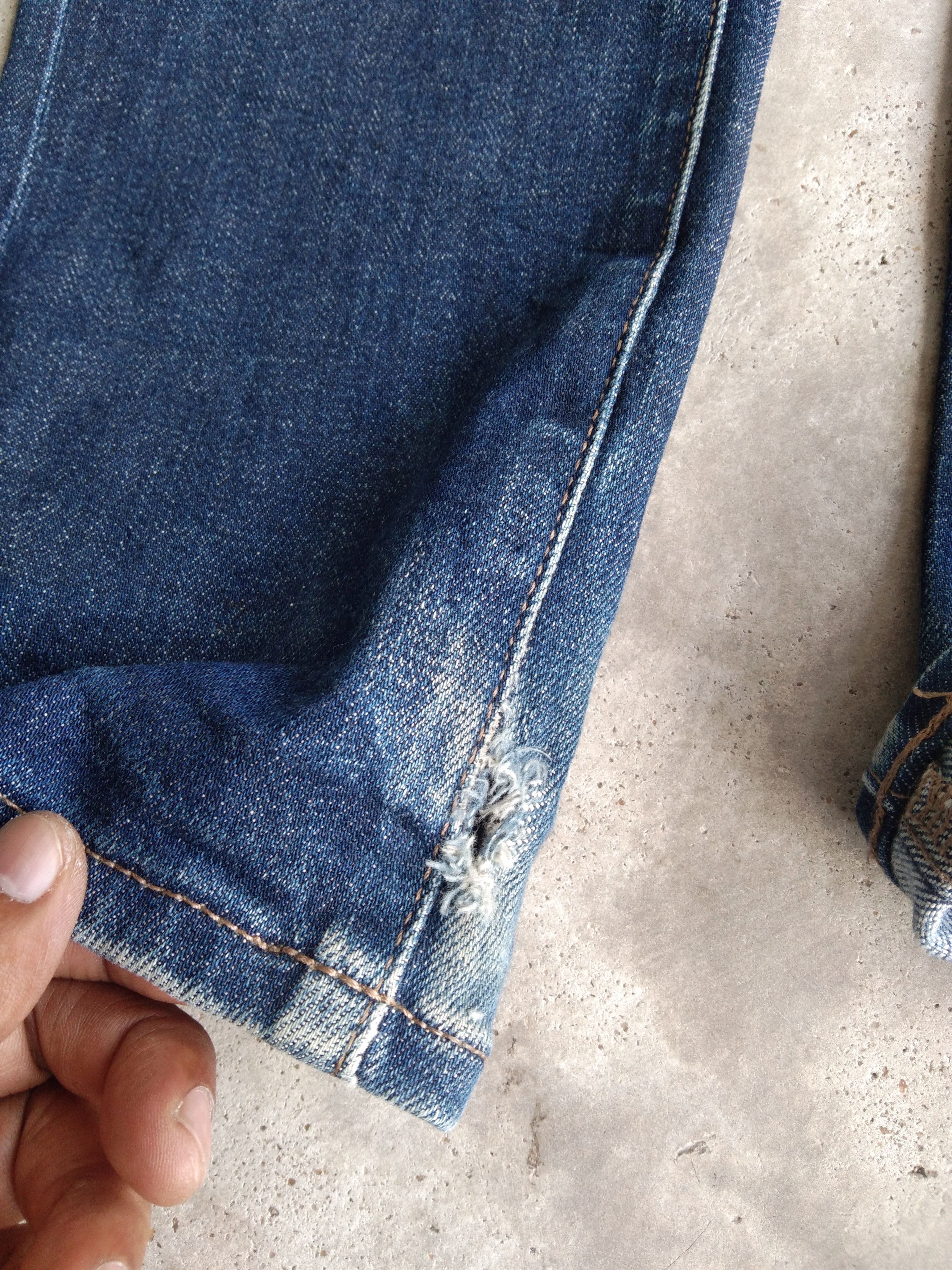 Japanese Brand Vintage Redline Uniqlo Selvedge Distressed Jeans 33x32 Size US 33 - 3 Thumbnail