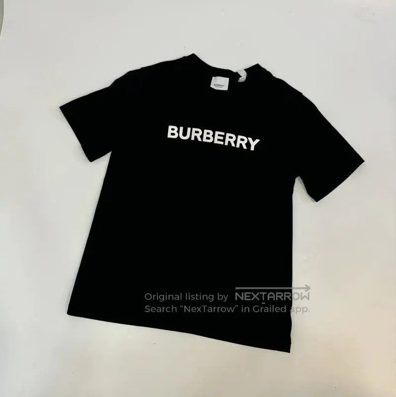 Burberry Burberry Women's Black Logo Short Sleeve T-Shirt. Size XS / US 0-2 / IT 36-38 - 1 Thumbnail