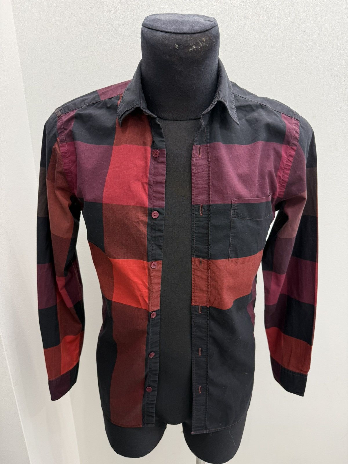 Burberry Burberry Brit Red Nova Check Button Up Shirt Size US XS / EU 42 / 0 - 1 Thumbnail