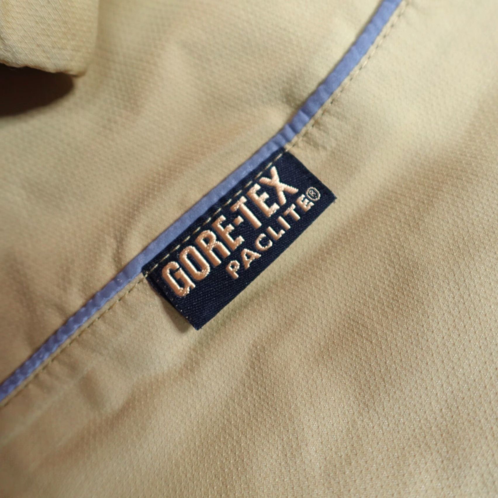 Vintage Lafuma Jacket L Yellow Full Zip Gore-Tex Paclite Windbreaker Race Jacket Men Casual Activewear Size US L / EU 52-54 / 3 - 2 Thumbnail