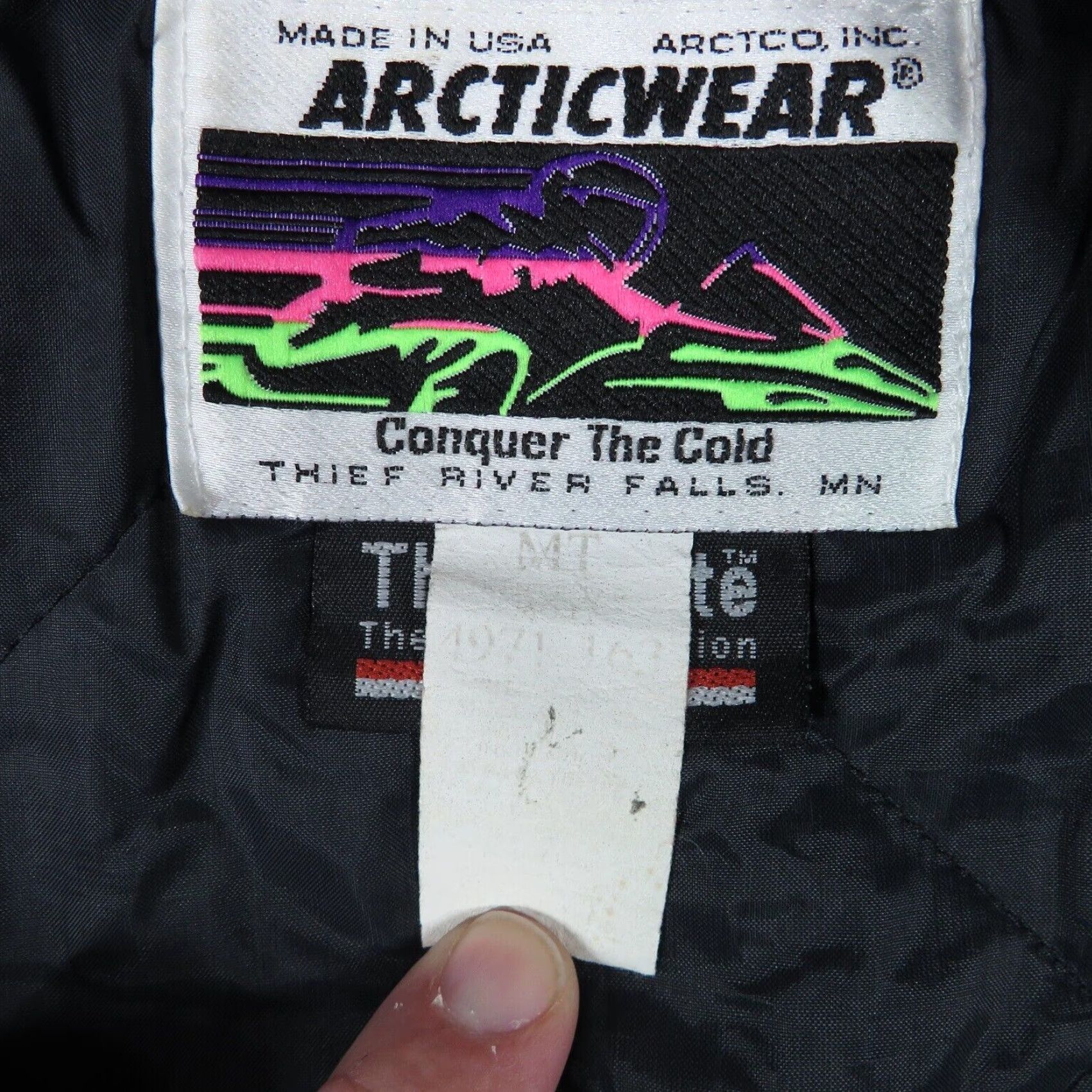 Vintage VINTAGE Arctic Cat Jacket Men Medium Purple Black Neon Insulated 80s Snowmobile Coat Size US M / EU 48-50 / 2 - 7 Thumbnail
