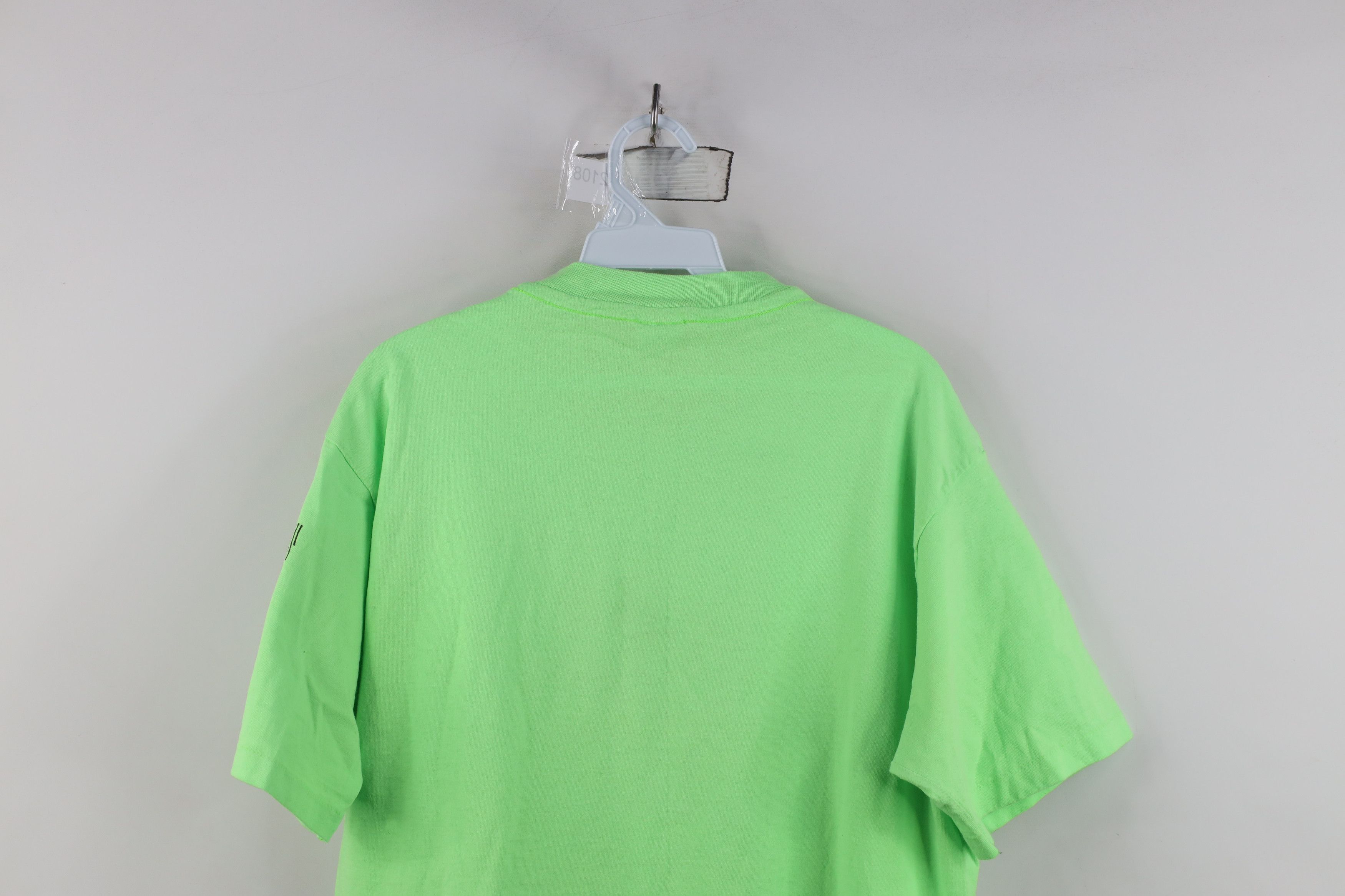 Vintage Vintage 90s Streetwear Art Blue Cow Graphics T-Shirt USA Size US L / EU 52-54 / 3 - 13 Thumbnail