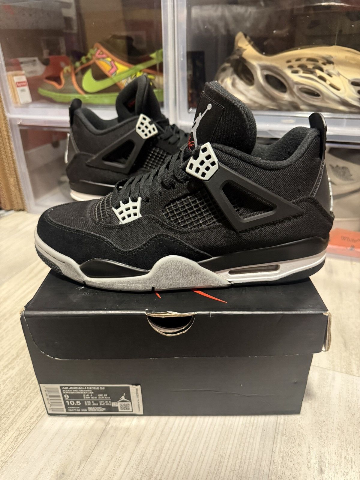 Jordan Brand Air Jordan 4 Retro SE Black Canvas Size US 9 / EU 42 - 1 Thumbnail