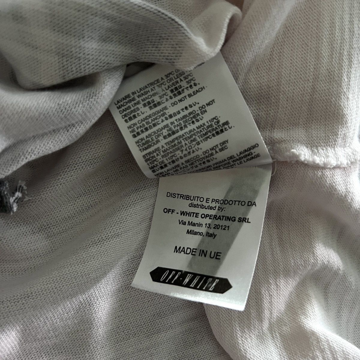 Off-White Off-White T-shirt Size US S / EU 44-46 / 1 - 12 Thumbnail