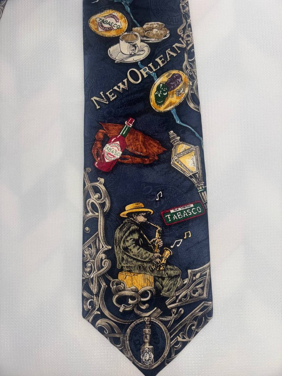 Tabasco Vintage Tie Tabasco NEW ORLEANS 100% silk Made in USA Size ONE SIZE - 1 Thumbnail