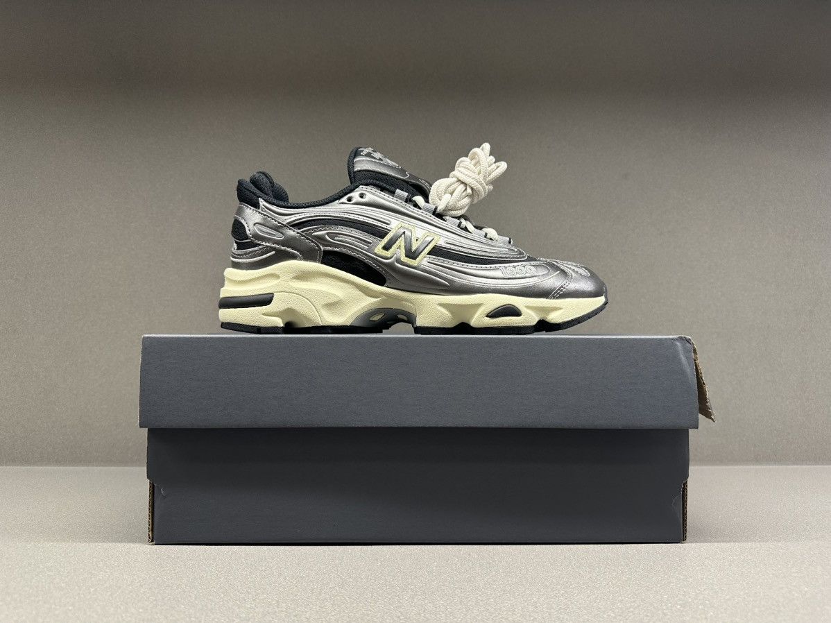 New Balance New Balance 1000 Silver Metallic Size US 6.5 / EU 39-40 - 3 Thumbnail