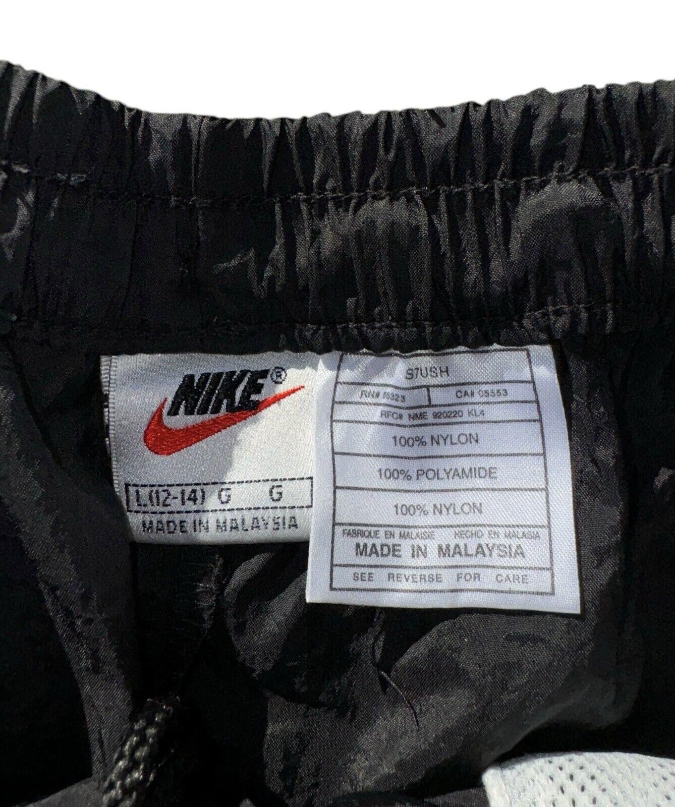 Nike Vintage Nike 90s Black Nylon Baggy Embroidered Track Pants L Size US 34 / EU 50 - 6 Thumbnail