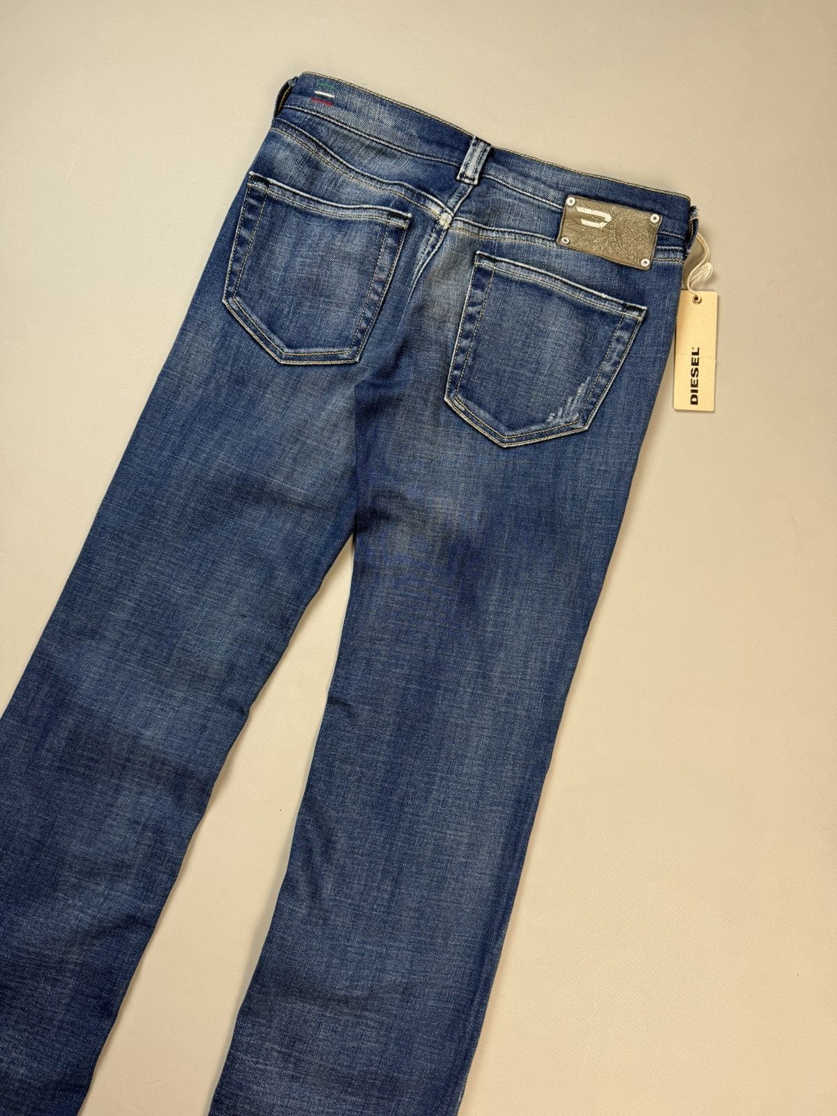 Diesel BNWT! Diesel Doozy Low Rise Wide Leg Y2K Denim Jeans Pants Size 26" / US 2 / IT 38 - 21 Thumbnail
