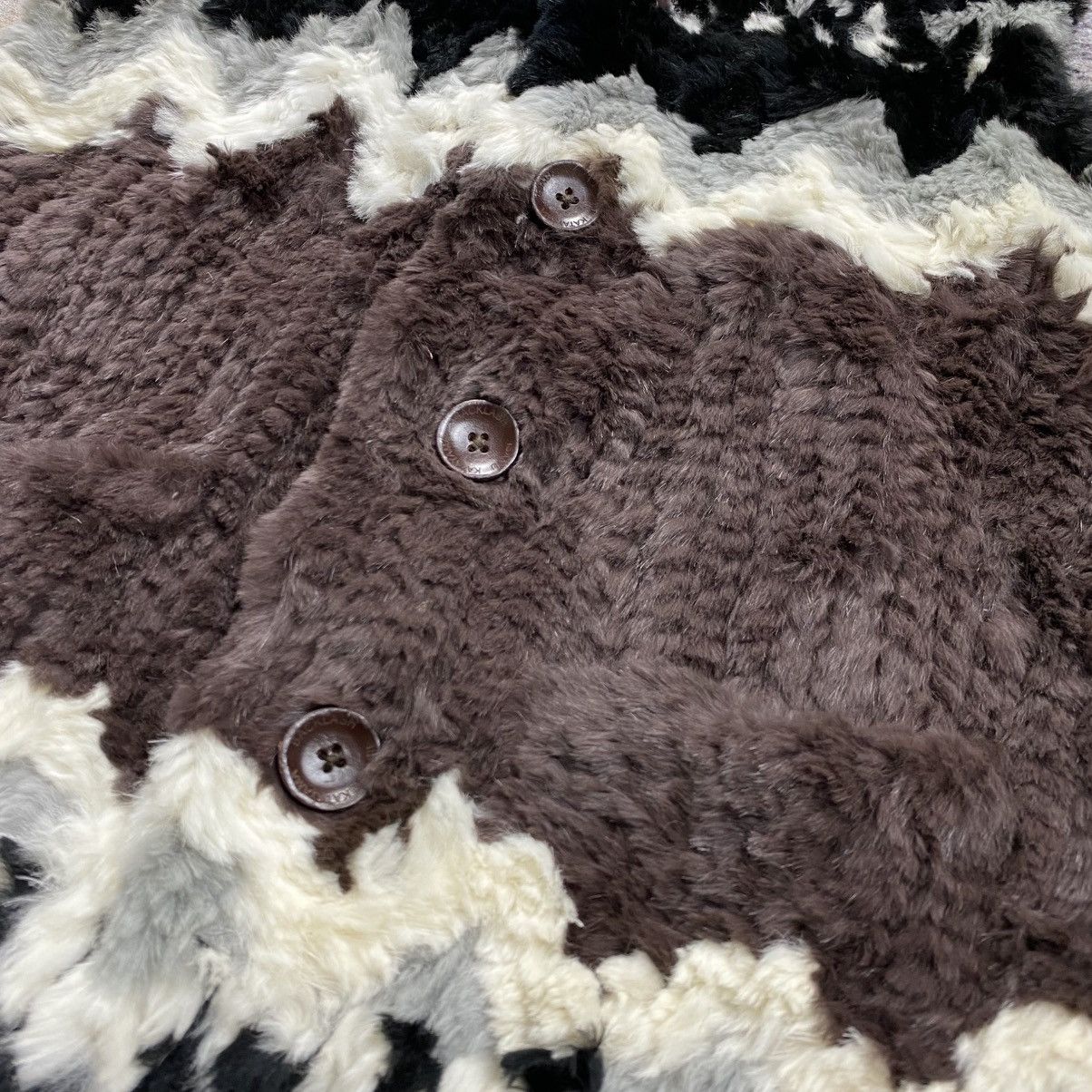 Isamu Katayama Backlash Isamu katayama backlash rabbit fur vest Size US M / EU 48-50 / 2 - 4 Thumbnail