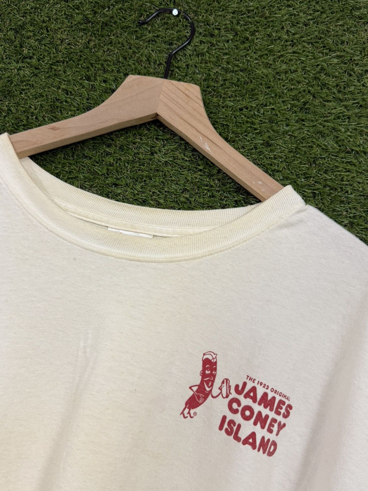 Vintage Vintage James Coney Island Hot Dog Restaurant Food Tee Hanes Size US XXL / EU 58 / 5 - 4 Thumbnail