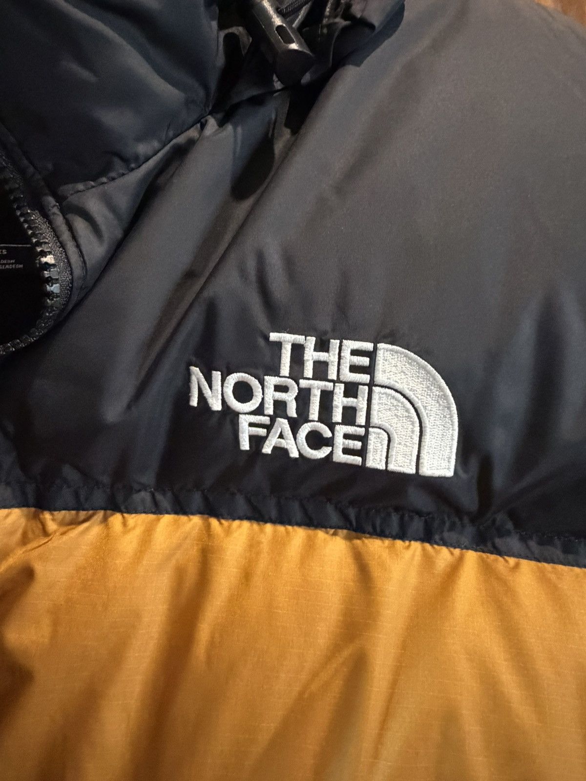 The North Face The North Face 1996 Retro Nuptse Jacket Timber Tan/Black Size US XL / EU 56 / 4 - 4 Thumbnail