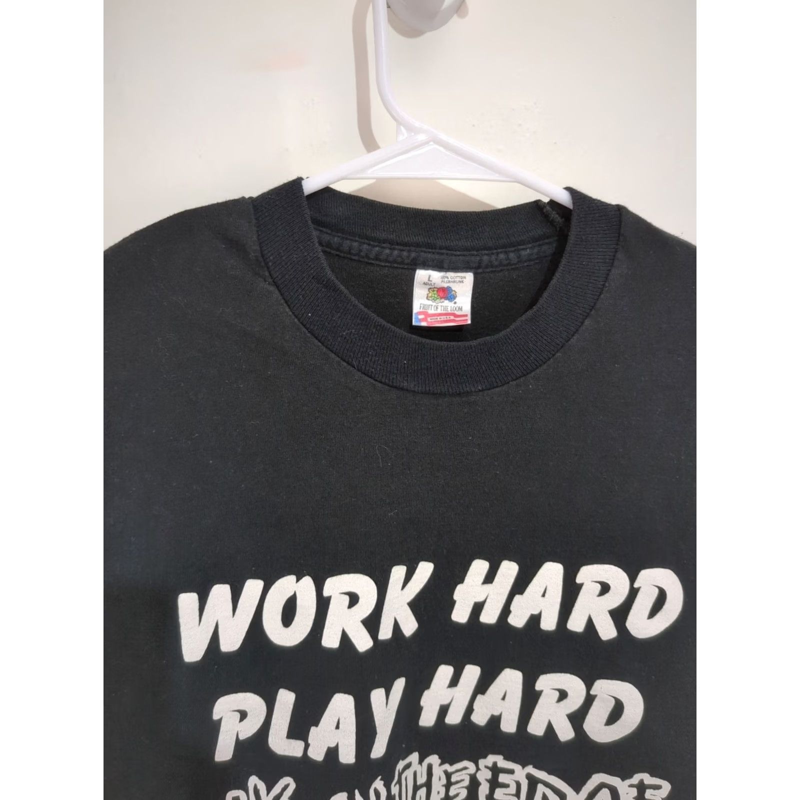 Fruit Of The Loom VINTAGE Nashville TN Work Hard Play Hard T Shirt Large Black Unisex 1990s Fruit of the Loom Graphic Tee Mens Womens Size US M / EU 48-50 / 2 - 3 Thumbnail
