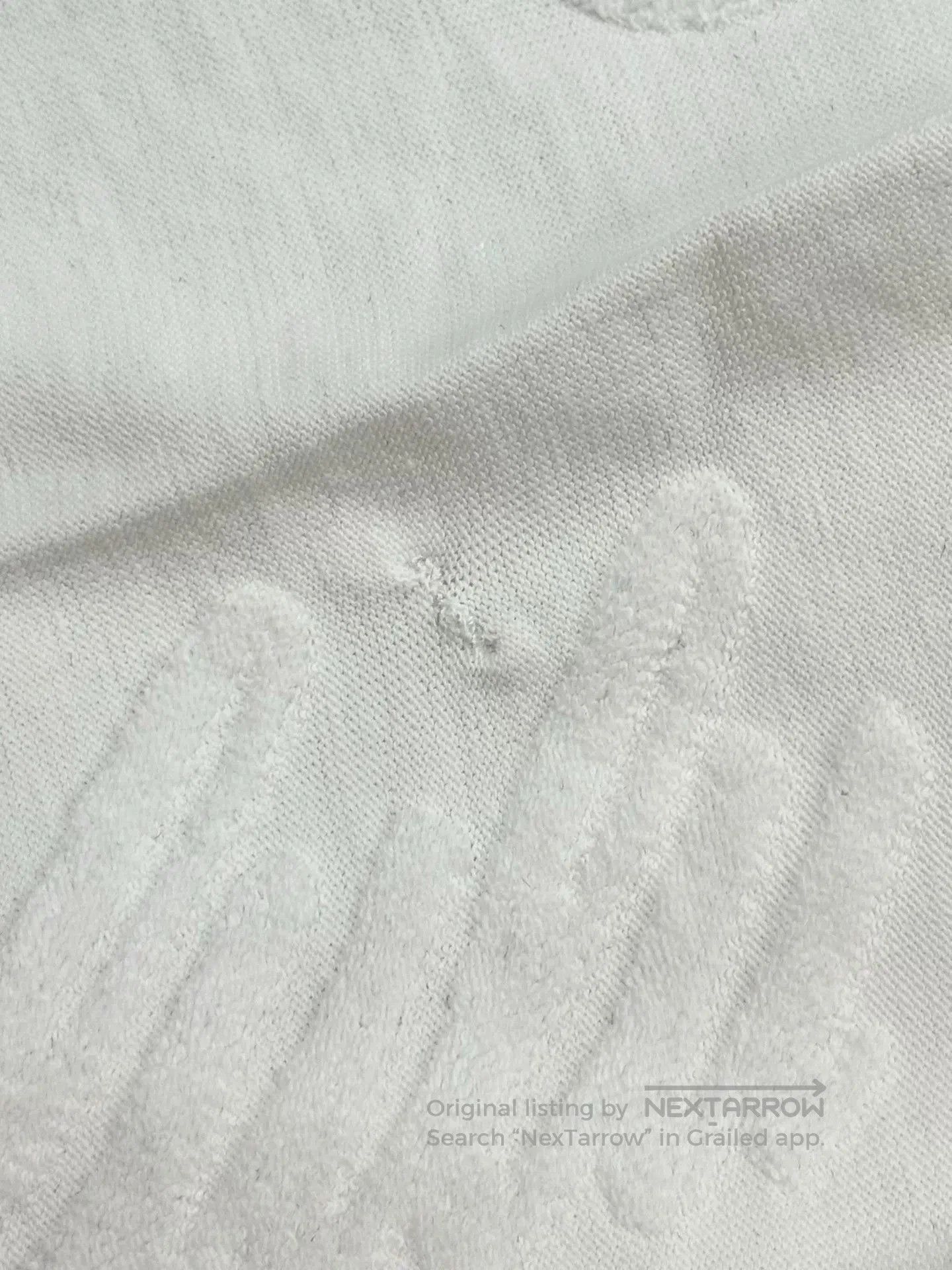 Louis Vuitton Louis Vuitton Embossed Short Sleeve T-Shirt. Size US XL / EU 56 / 4 - 6 Thumbnail