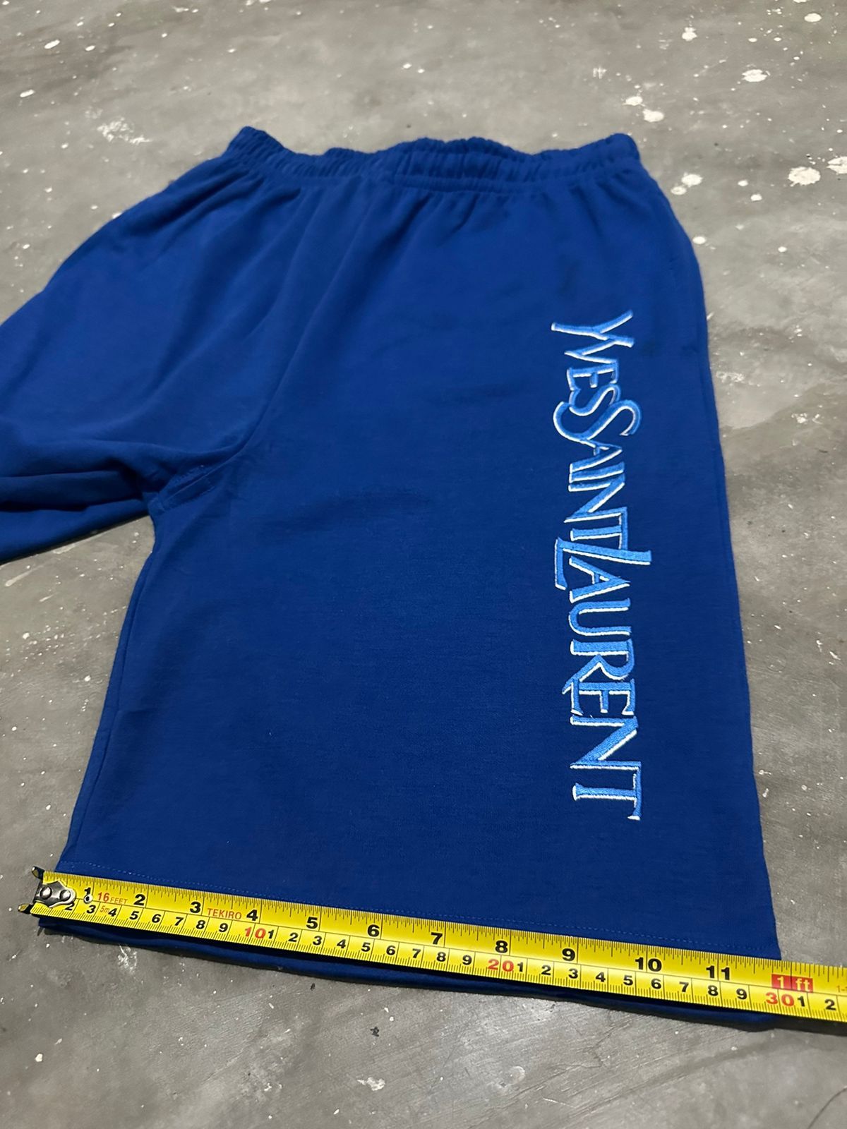 Yves Saint Laurent Yves Saint Laurent Short Sweatpants Size US 29 - 13 Thumbnail
