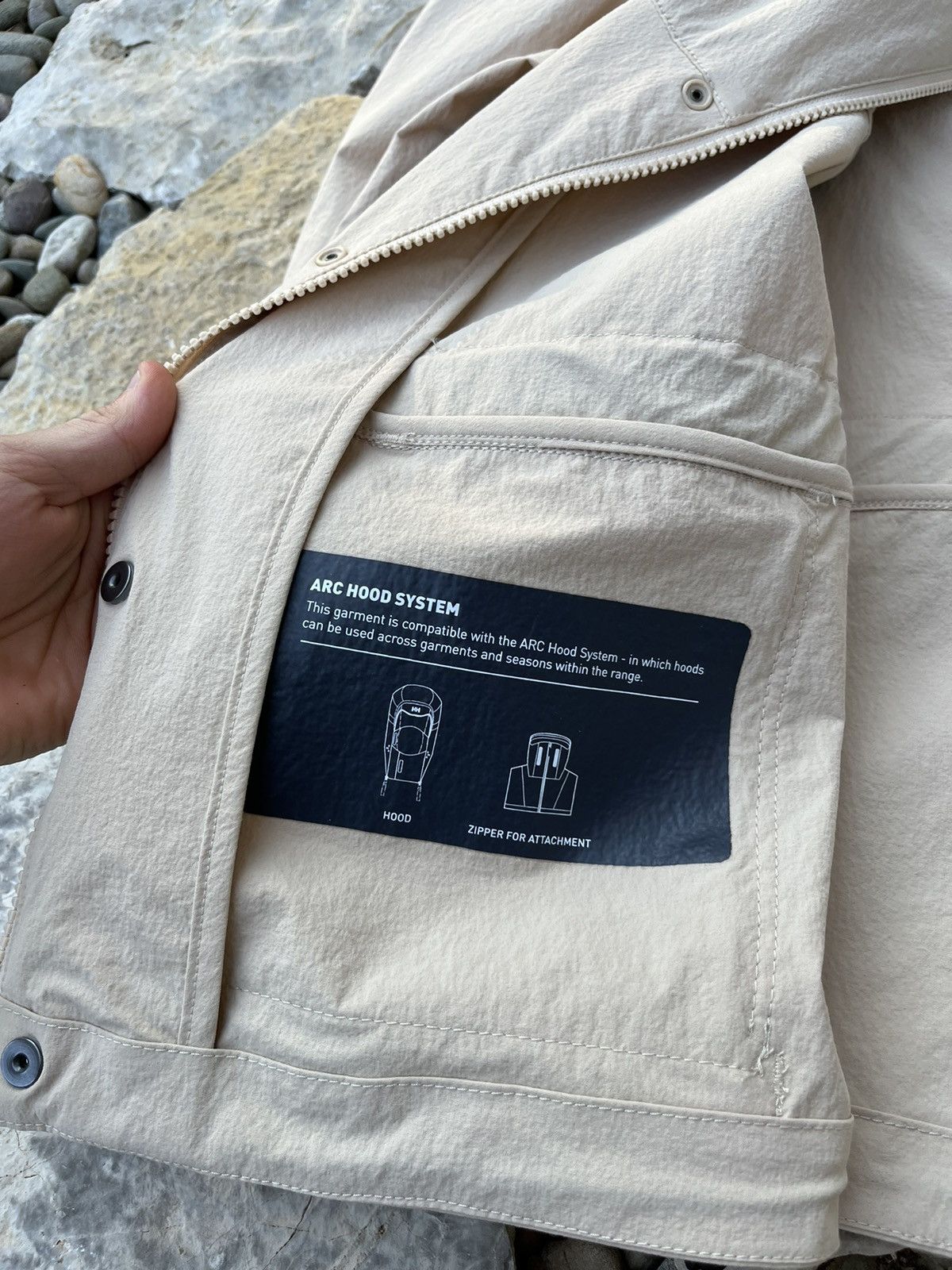 Designer × Helly Hansen Helly Hansen HH-118389225 arc hood system sample jacket Size US S / EU 44-46 / 1 - 22 Thumbnail