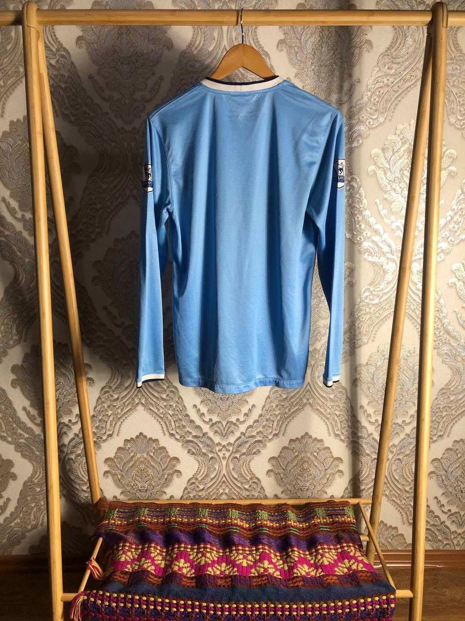 Nike VINTAGE NIKE FC MANCHESTER CITY ENGLAND SOCCER JERSEY RETRO Size US S / EU 44-46 / 1 - 12 Thumbnail