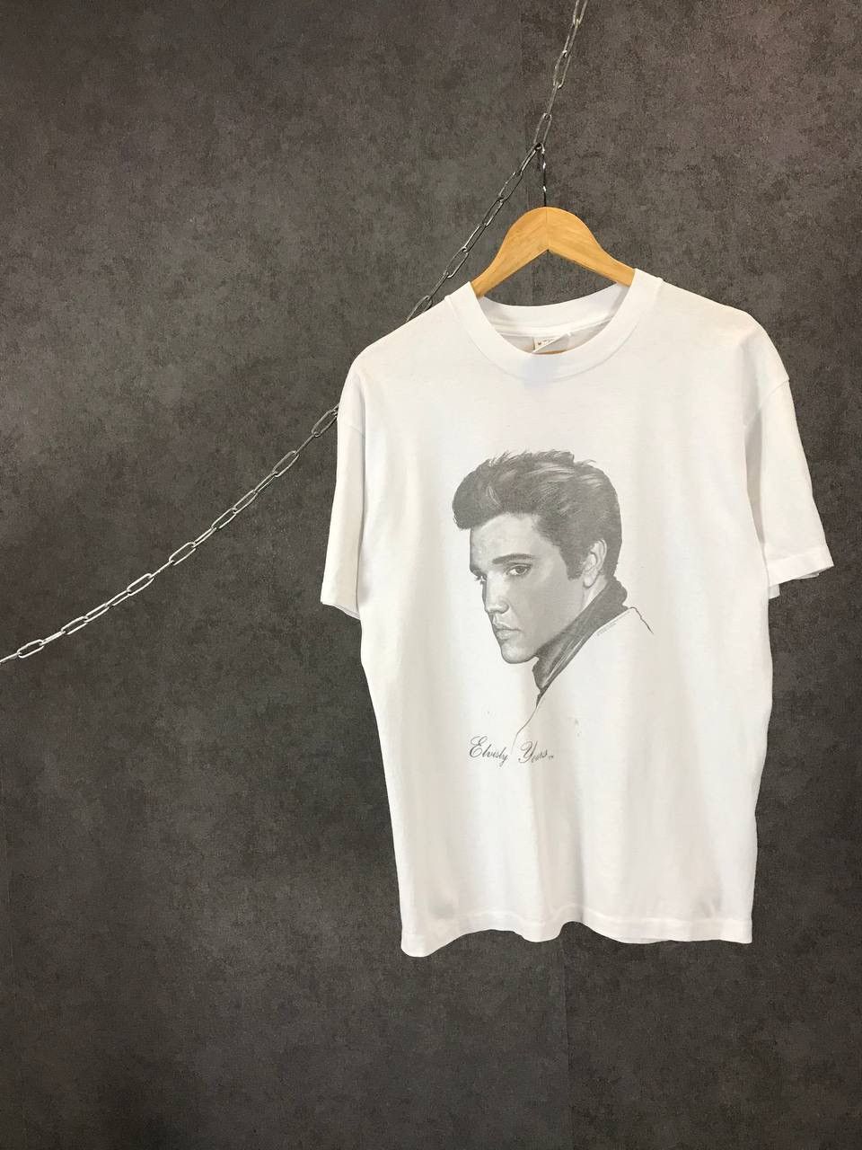 Band Tees Elvis Presley vintage rock band tee single stitch Size US M / EU 48-50 / 2 - 1 Thumbnail