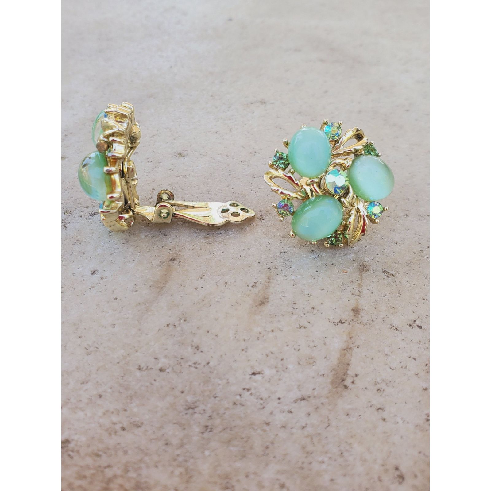 Other Lisner Vintage Clip-On Earrings Green Floral Signed Boho Size ONE SIZE - 5 Thumbnail