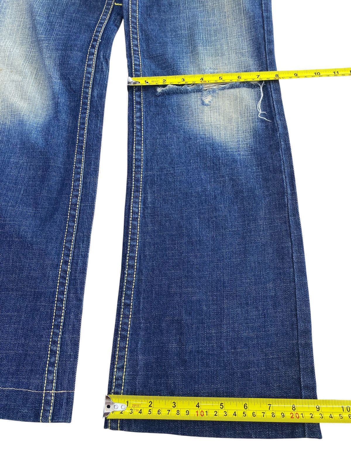 Japanese Brand Red Peppers Brand Ripped Back Embroidery Style Flare Jeans Size US 28 / EU 44 - 8 Thumbnail