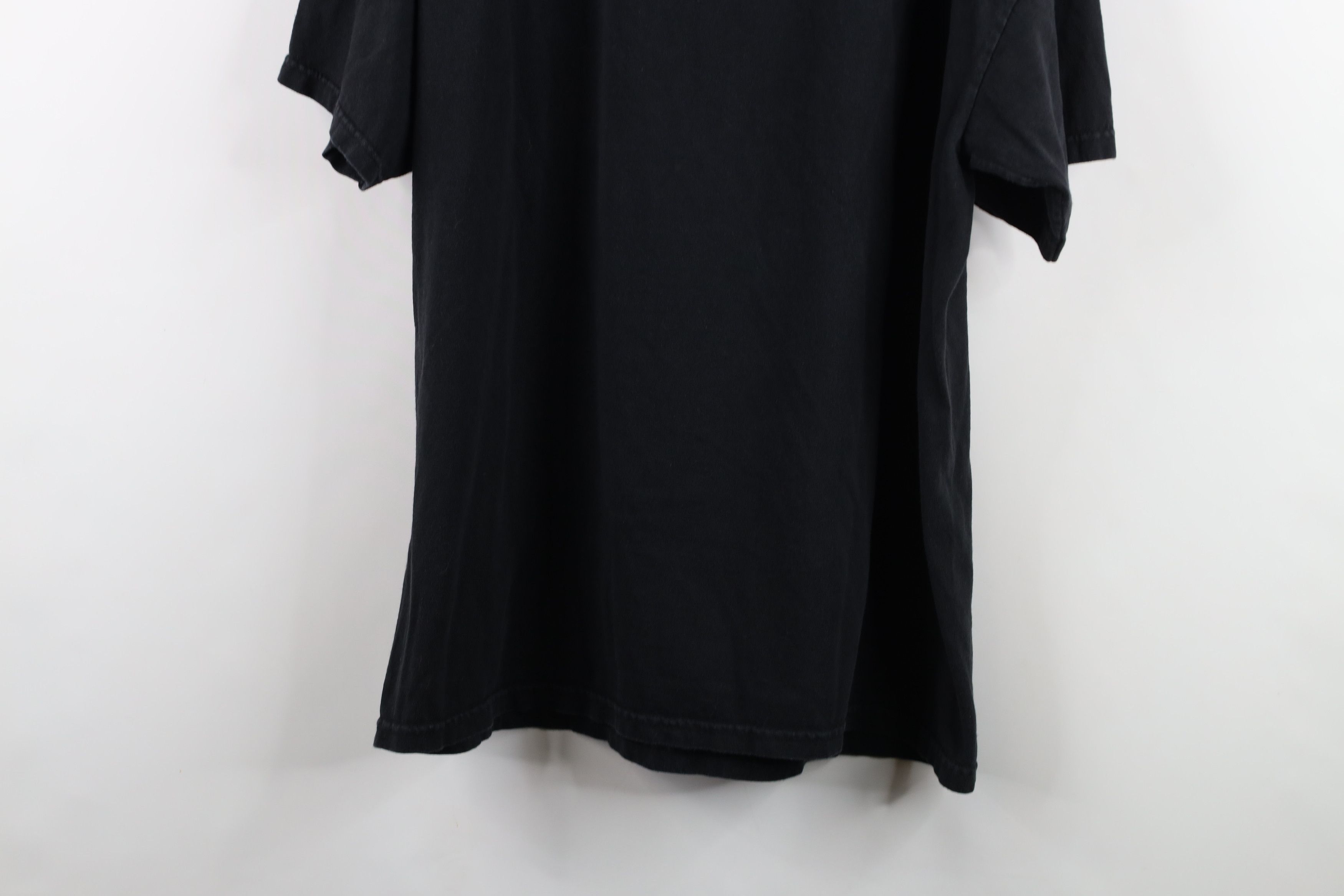 Vintage Vintage Y2K Spell Virgin Hotels Chicago Short Sleeve Shirt Size US XL / EU 56 / 4 - 12 Thumbnail
