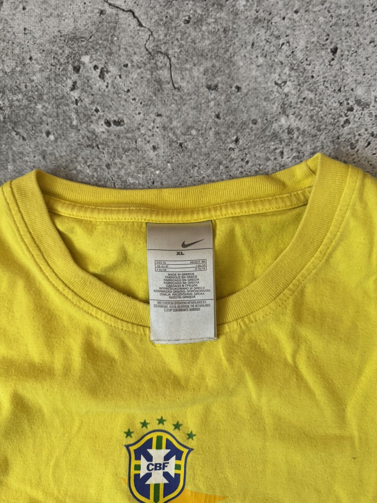 Nike Nike Brazil T-shirt Jersey Soccer Size US XL / EU 56 / 4 - 5 Thumbnail