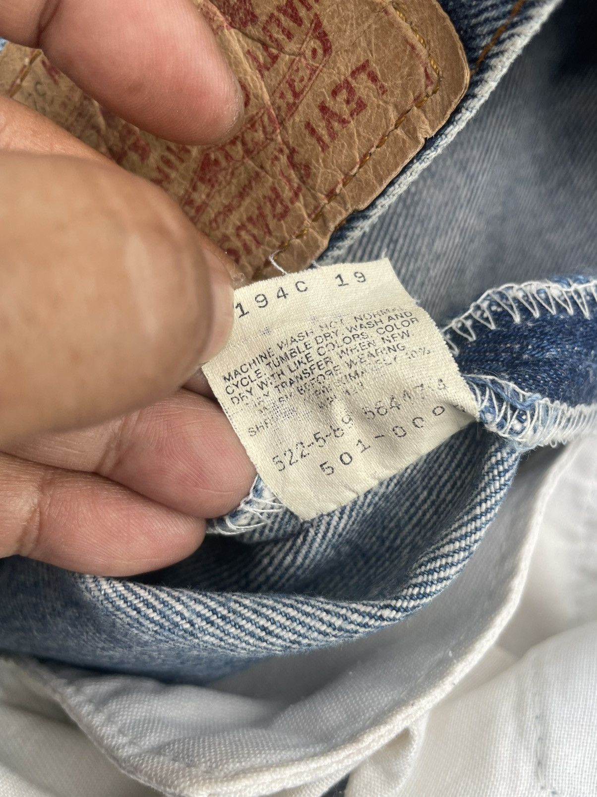Levi's × Vintage Vintage 1989 Levis 501 XX Distresed Size US 31 - 18 Thumbnail